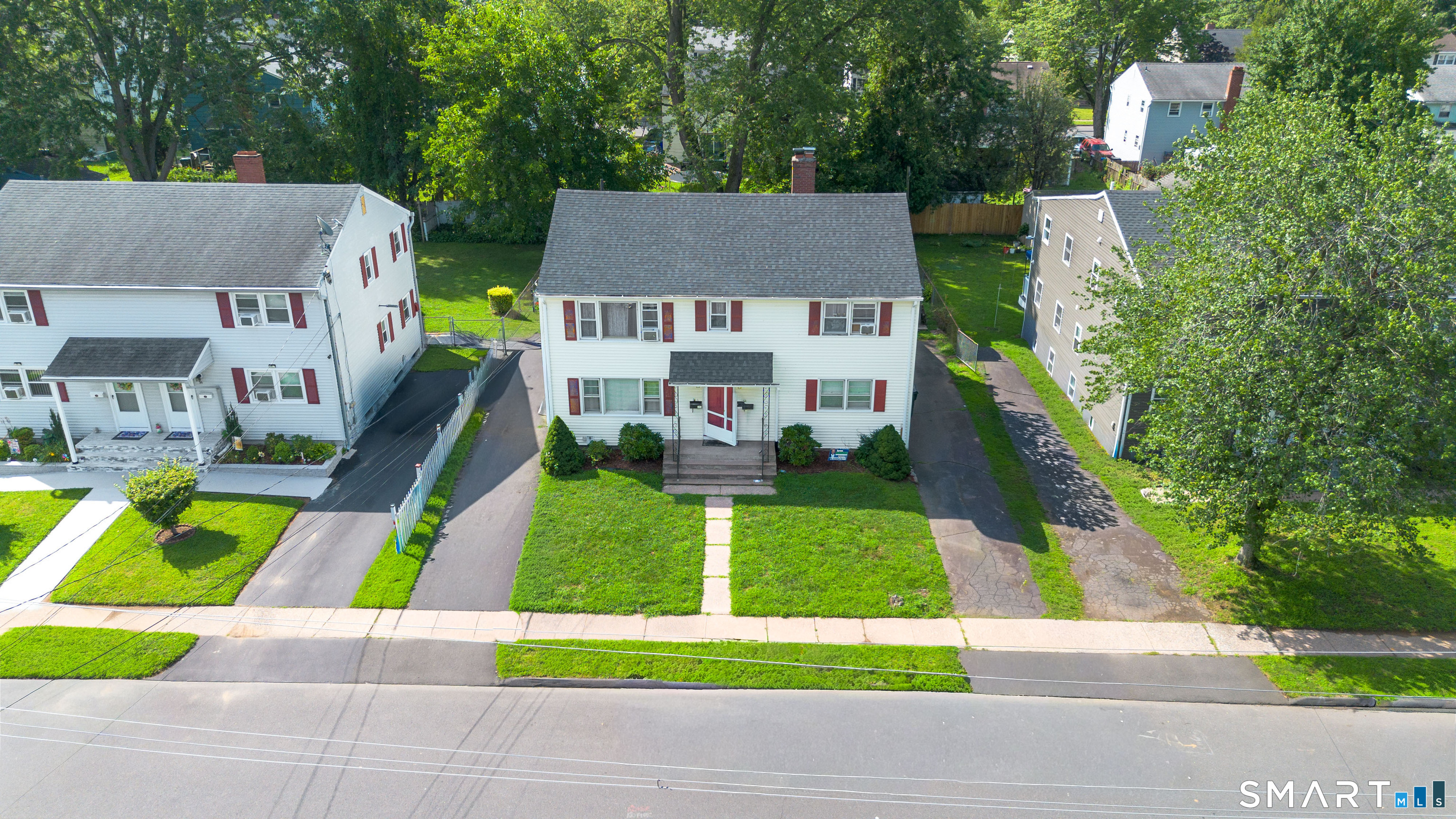 15-17 Leichtner Drive photo 2