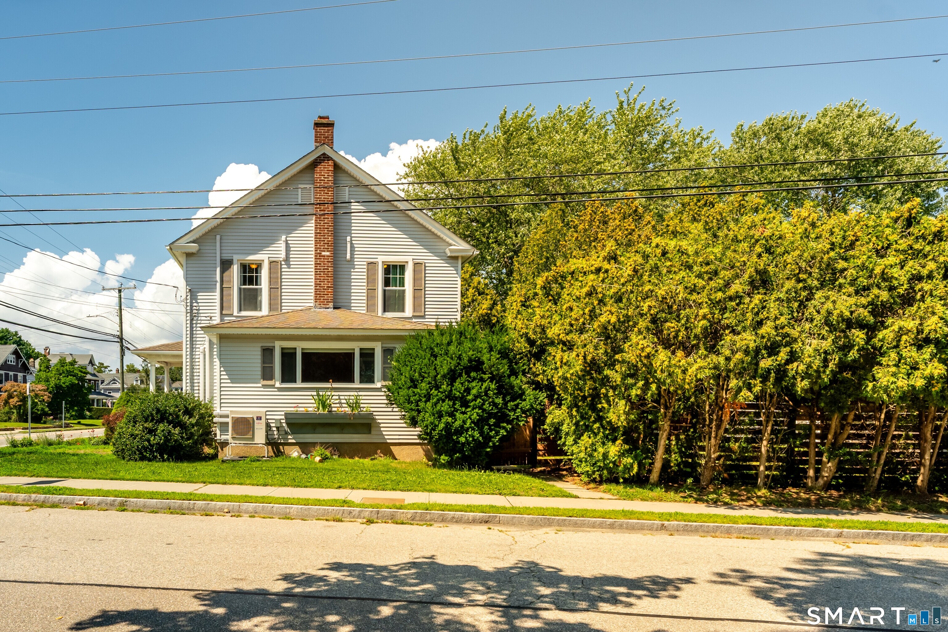 558 Ocean Avenue photo 5