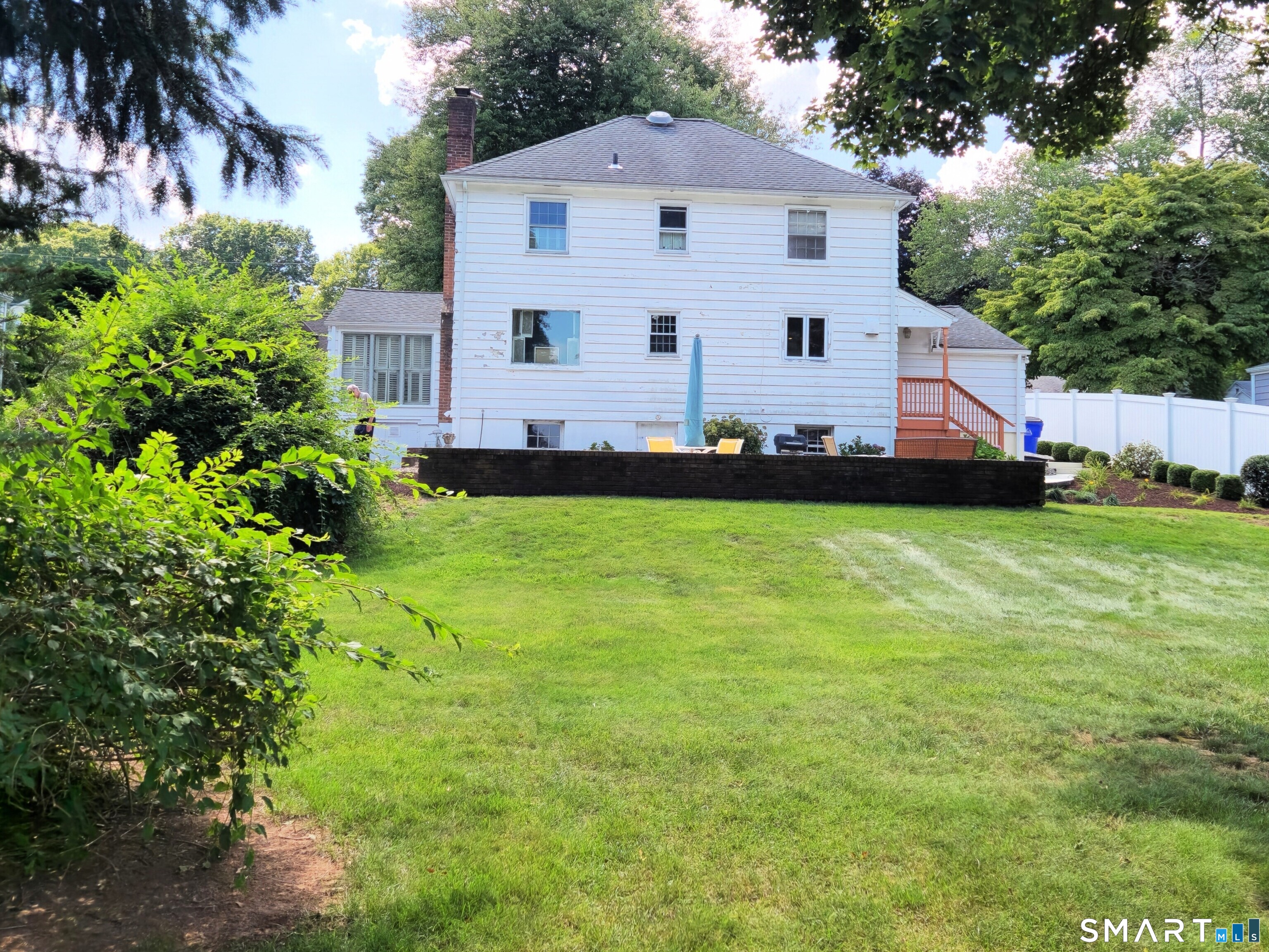 68 Farmingdale Road photo 33