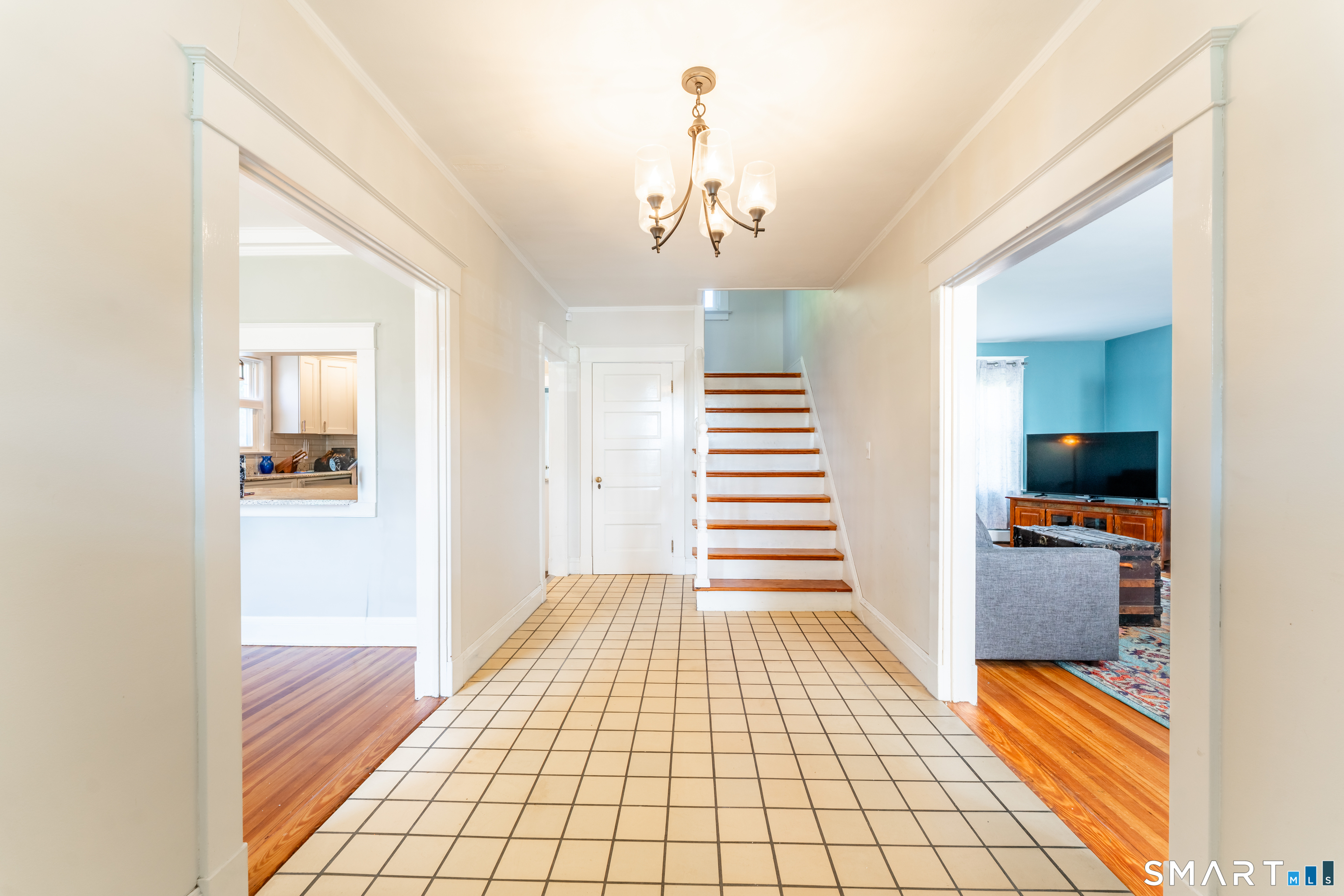 558 Ocean Avenue photo 10