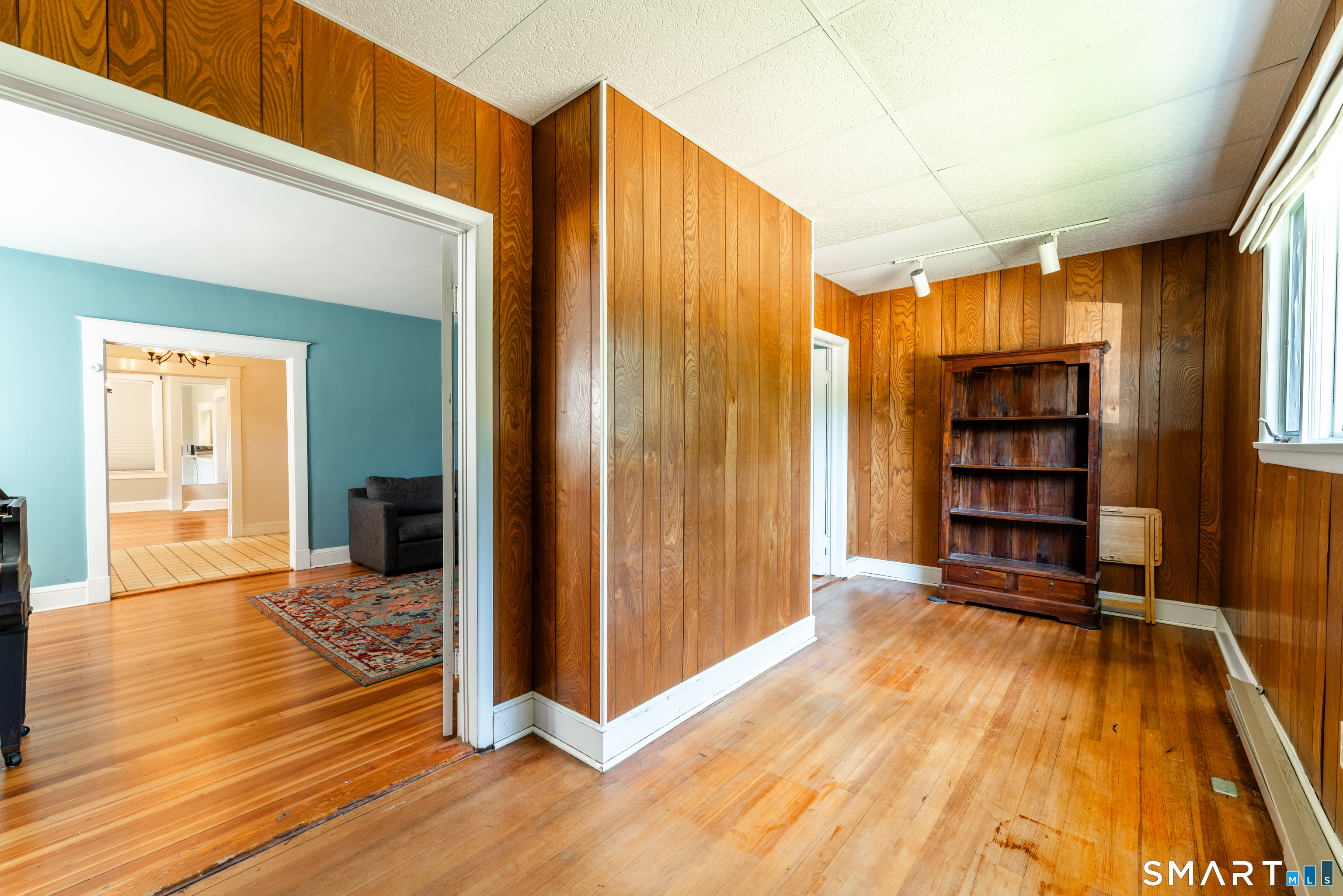 558 Ocean Avenue photo 17