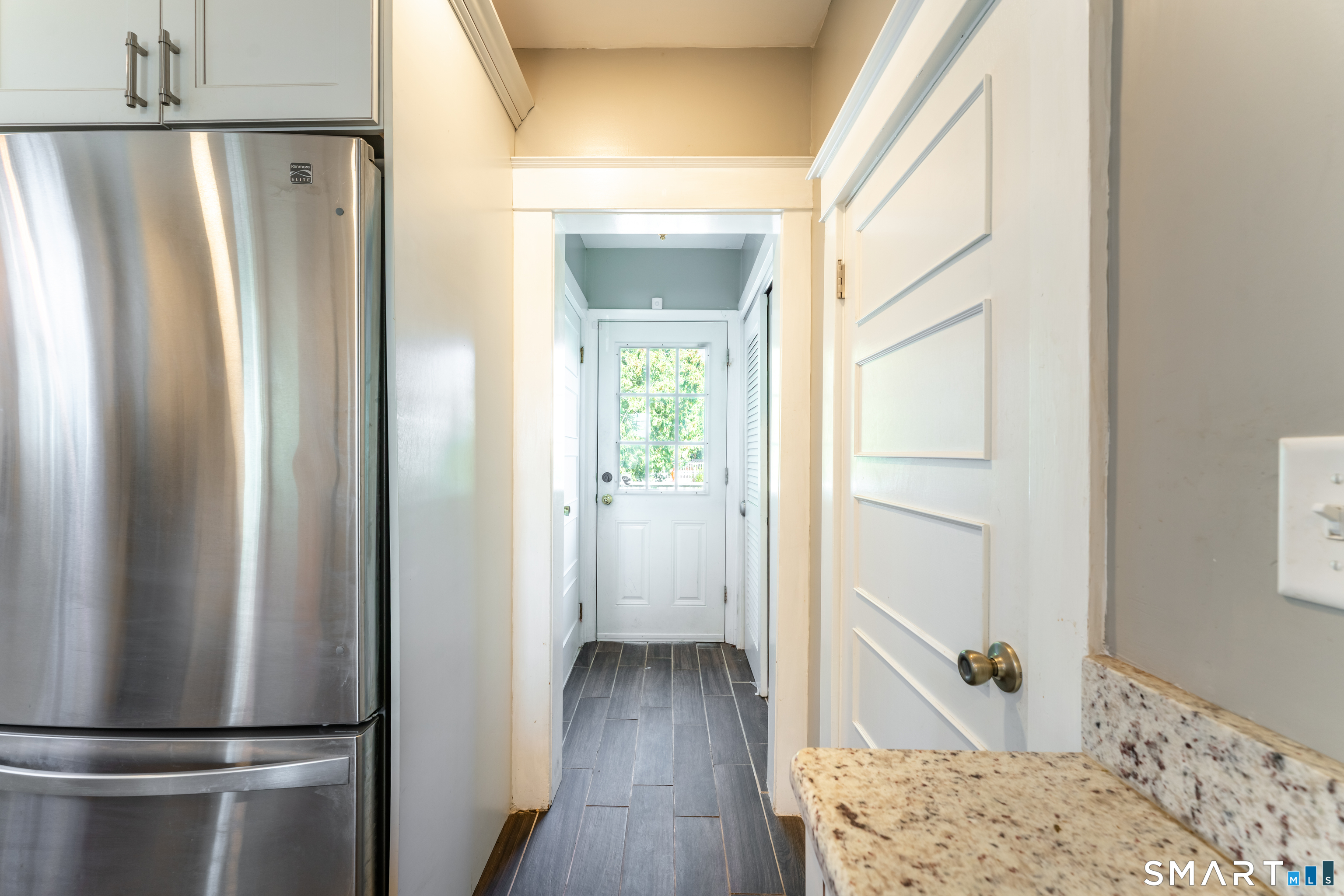 558 Ocean Avenue photo 25
