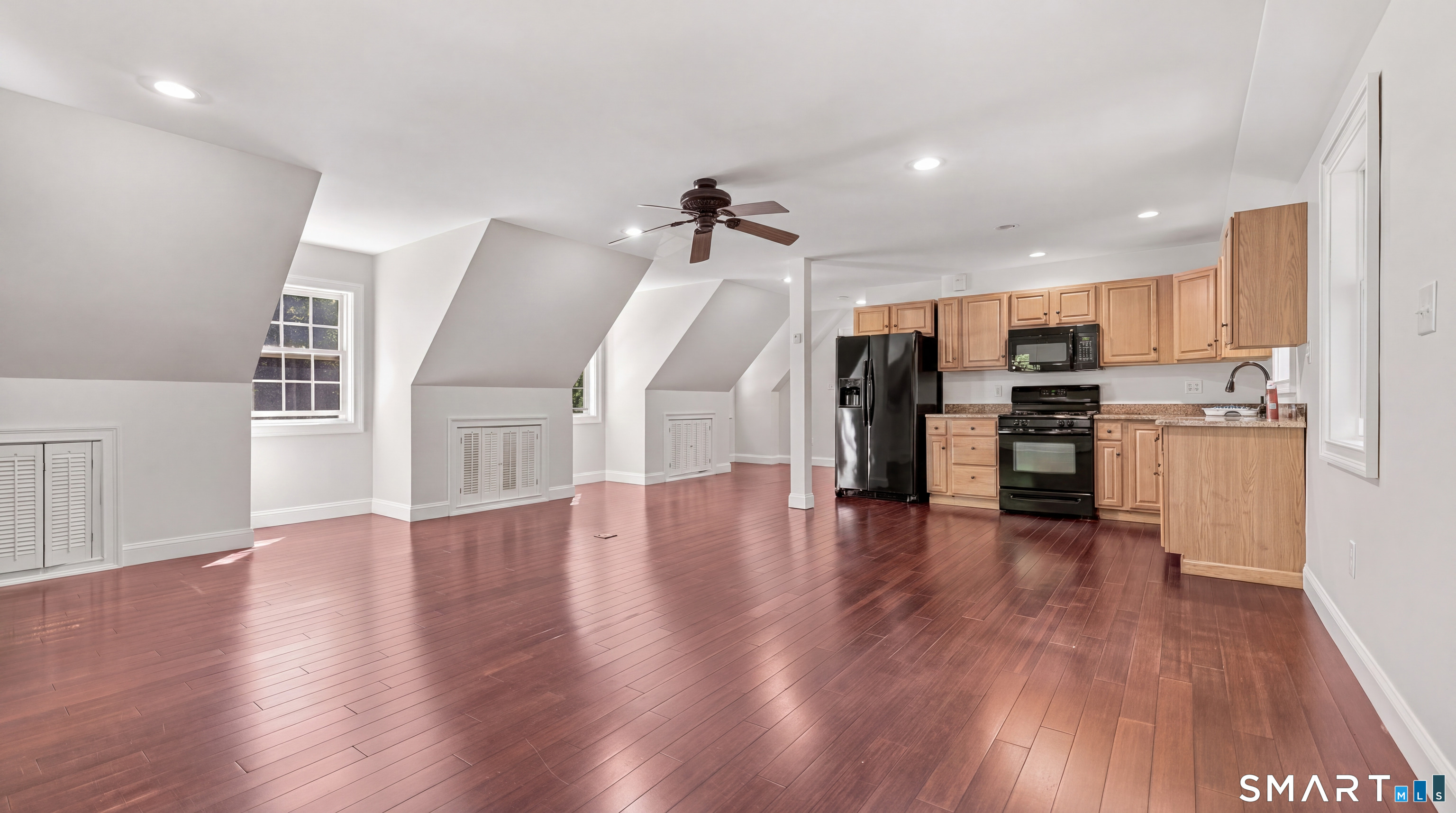 82 Laurel Lane Unit #A photo 6