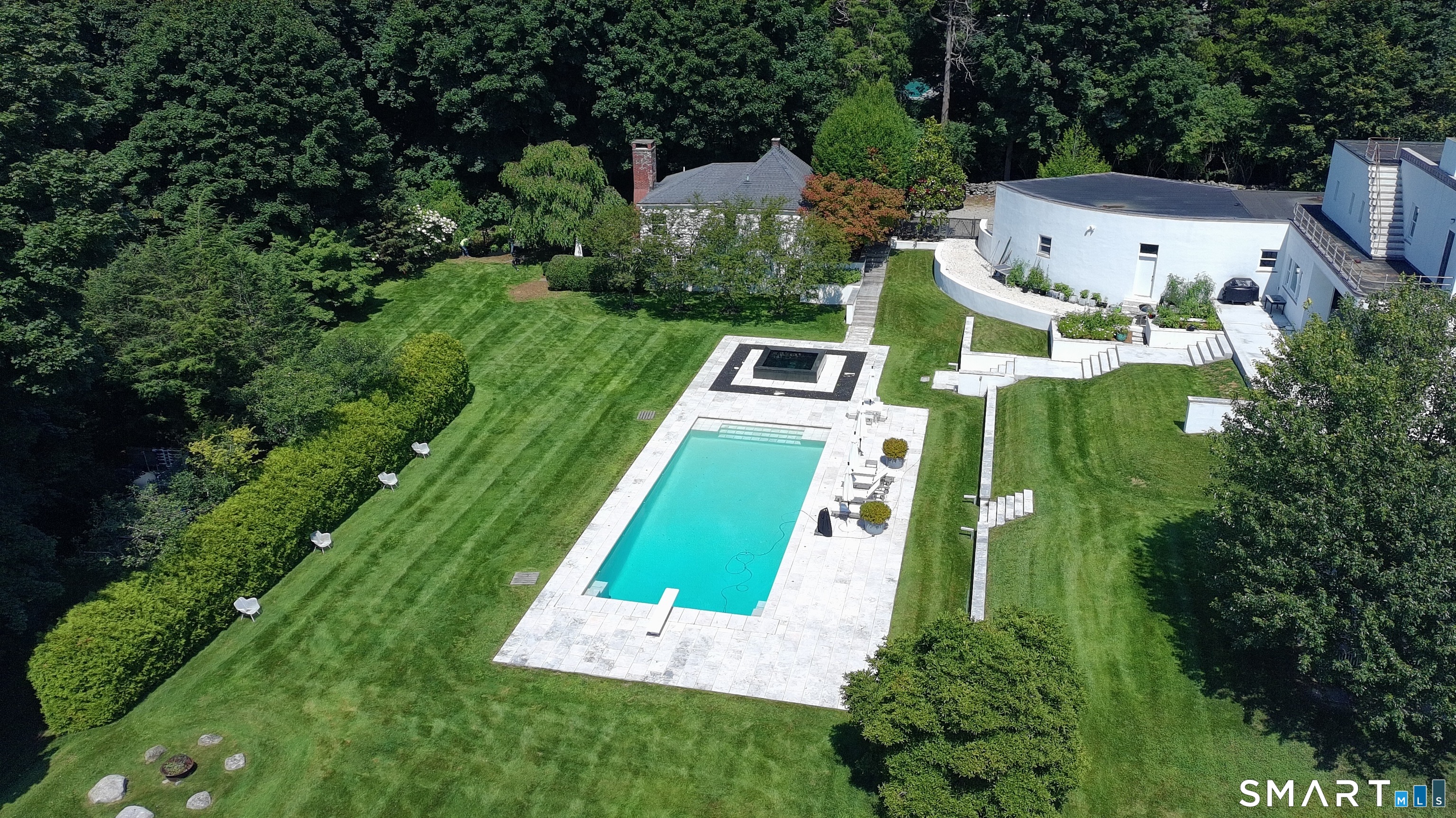 126 Morningside Dr S Drive
