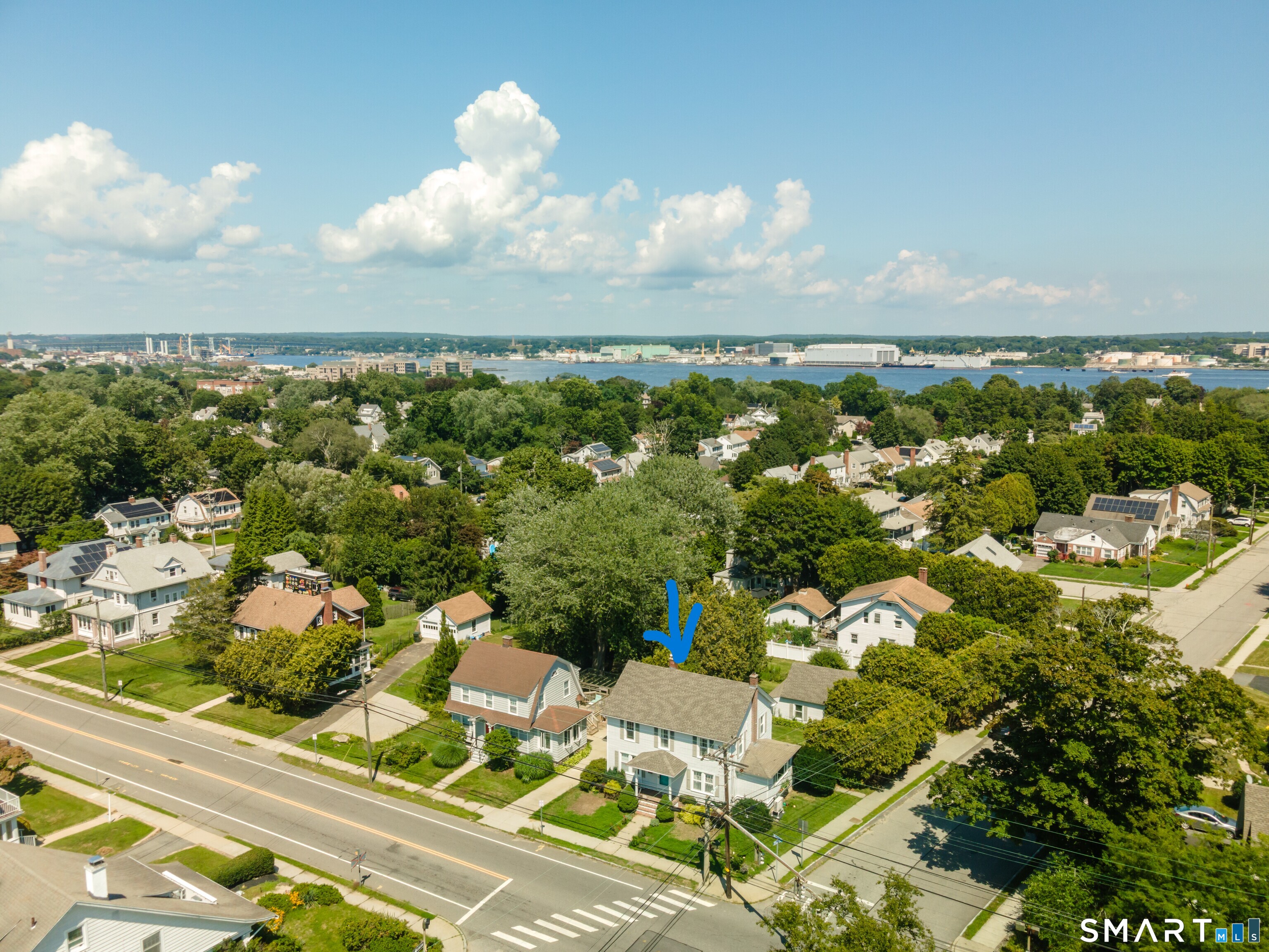 558 Ocean Avenue photo 2