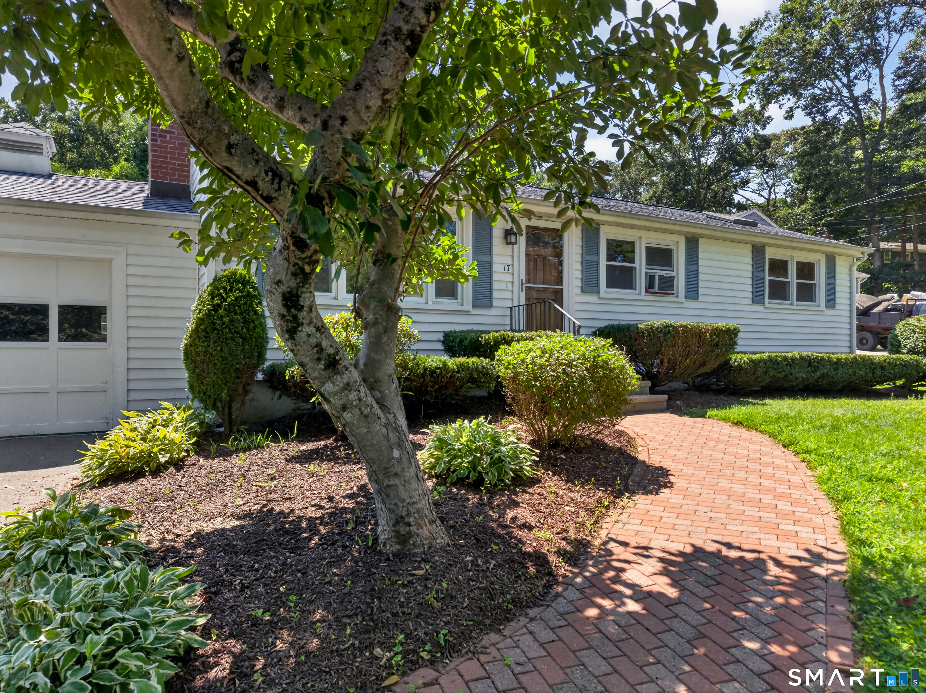 17 Sycamore Road photo 18