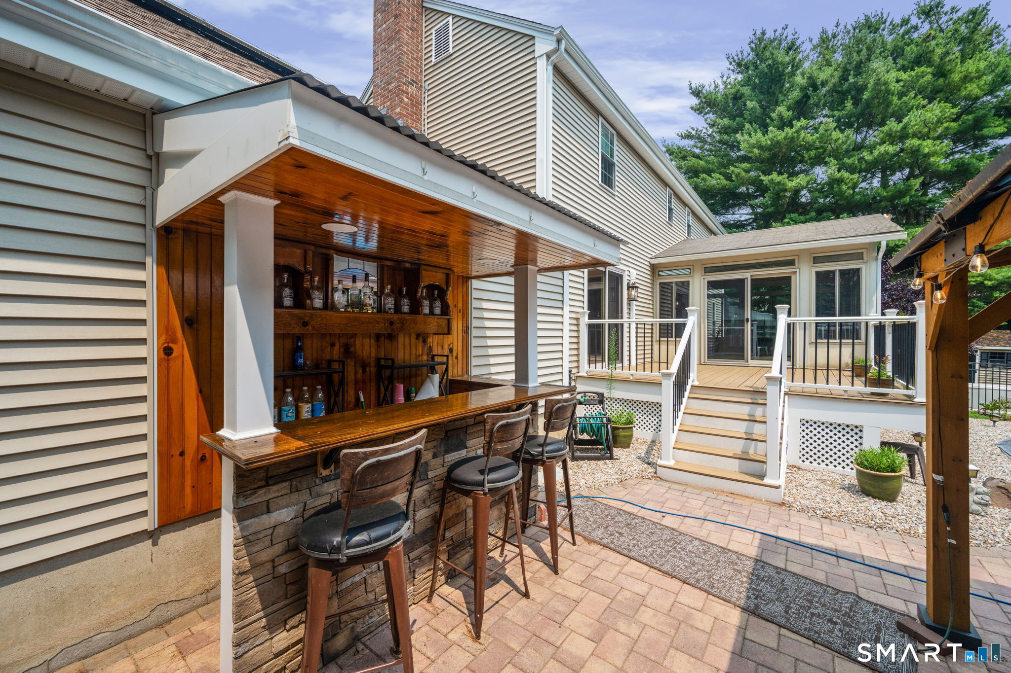 260 Lexington Road photo 5