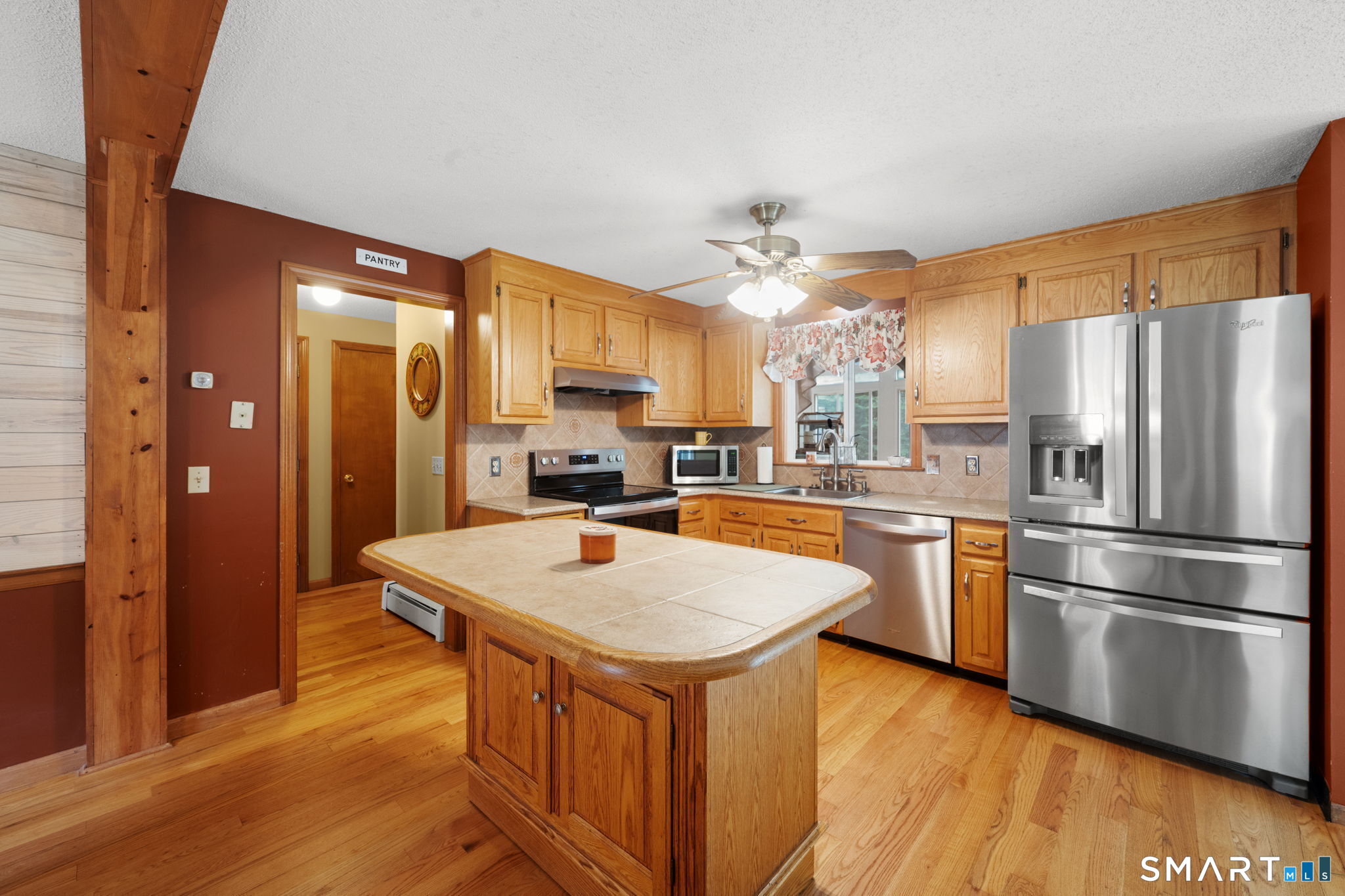 260 Lexington Road photo 9