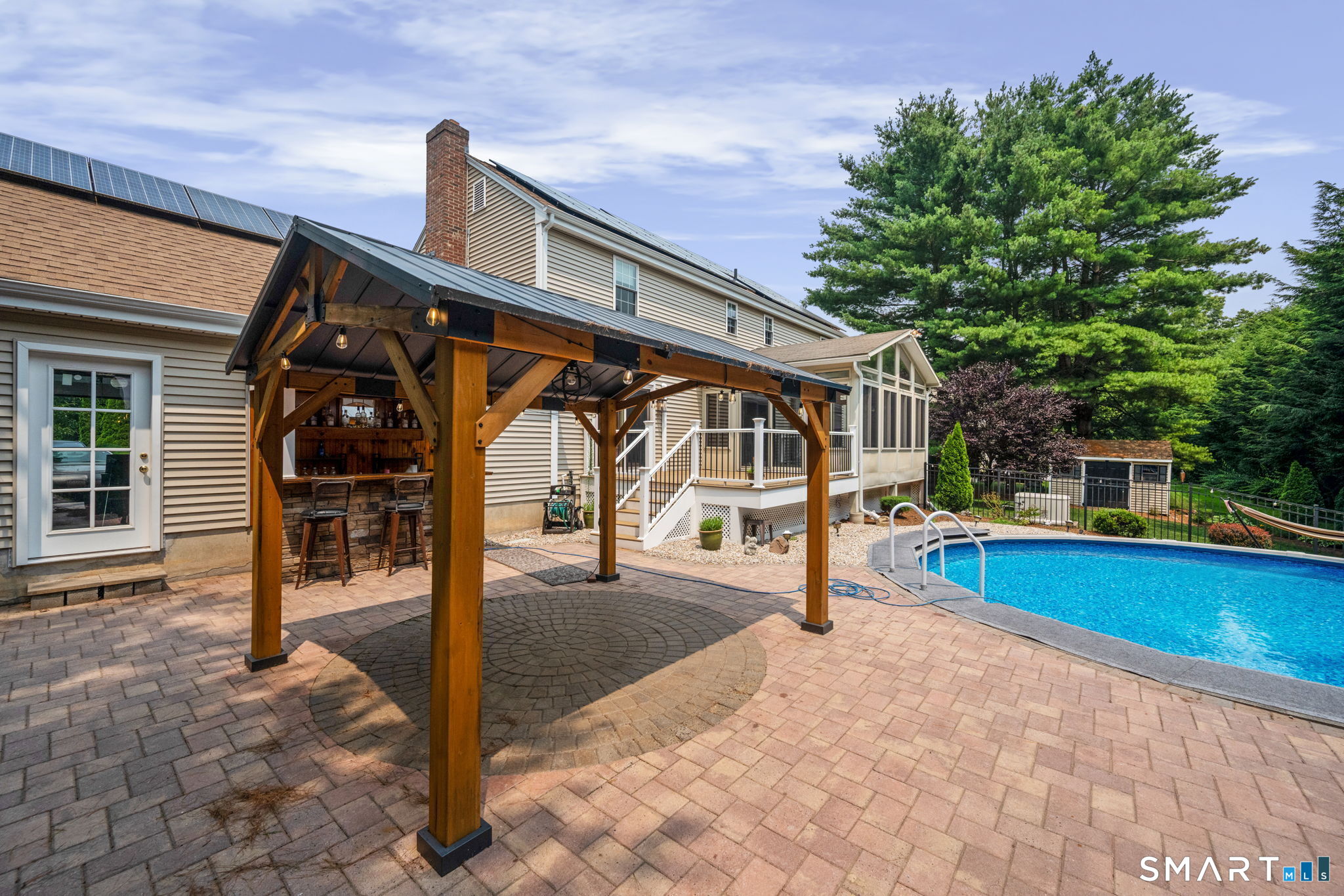 260 Lexington Road photo 6