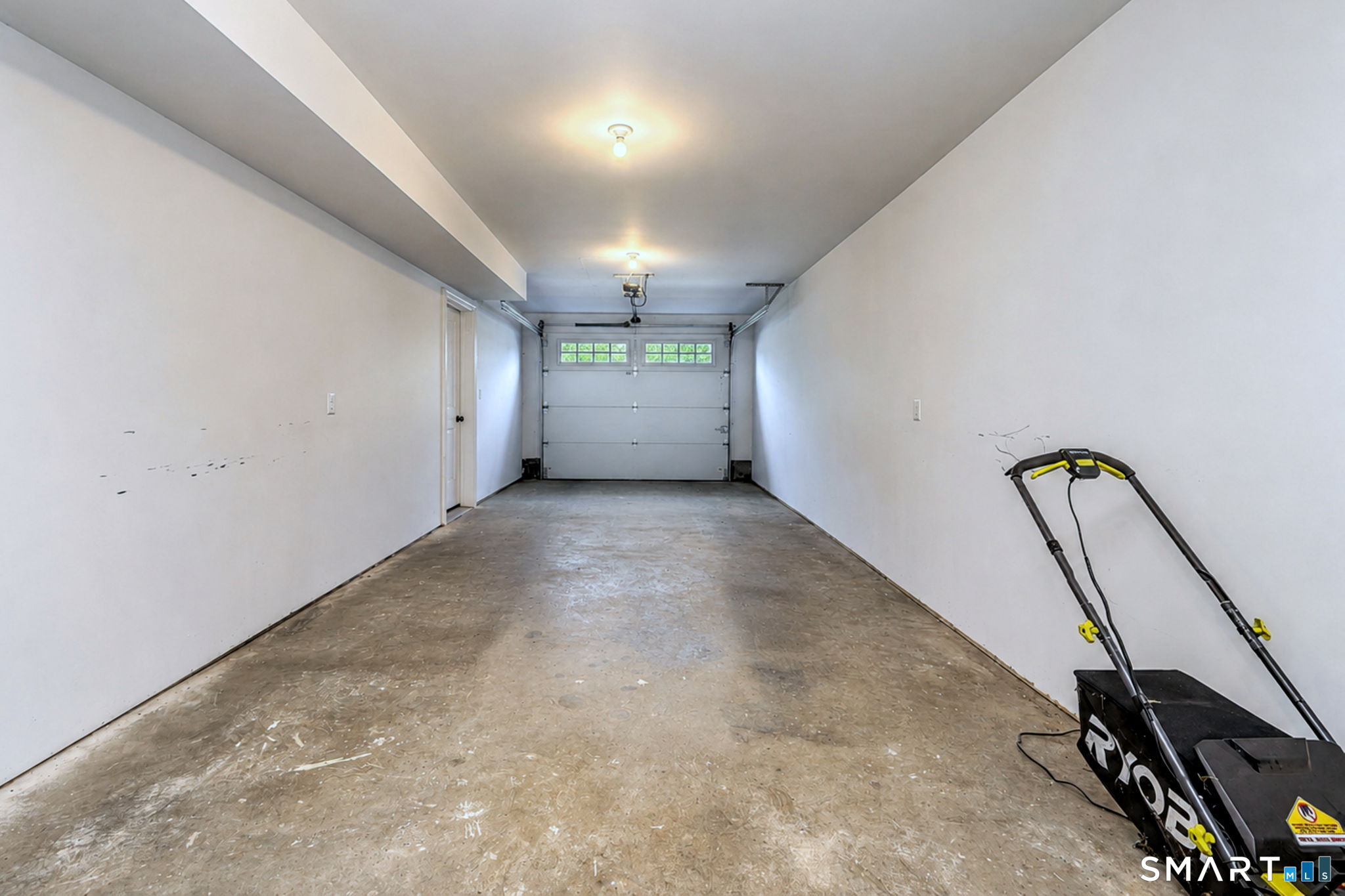 1686 Litchfield Turnpike  Unit #B photo 40