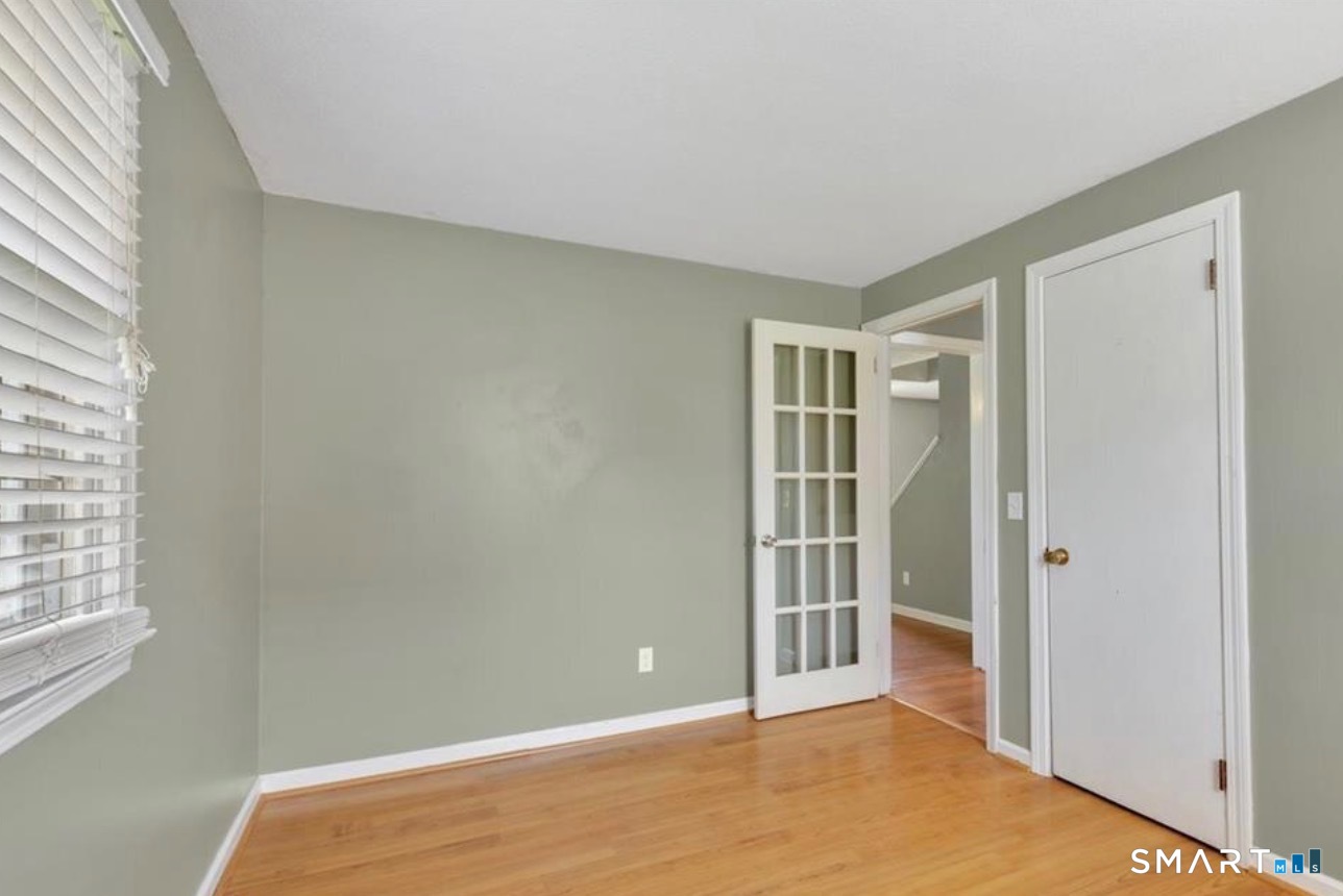 7 Reservoir Road photo 9