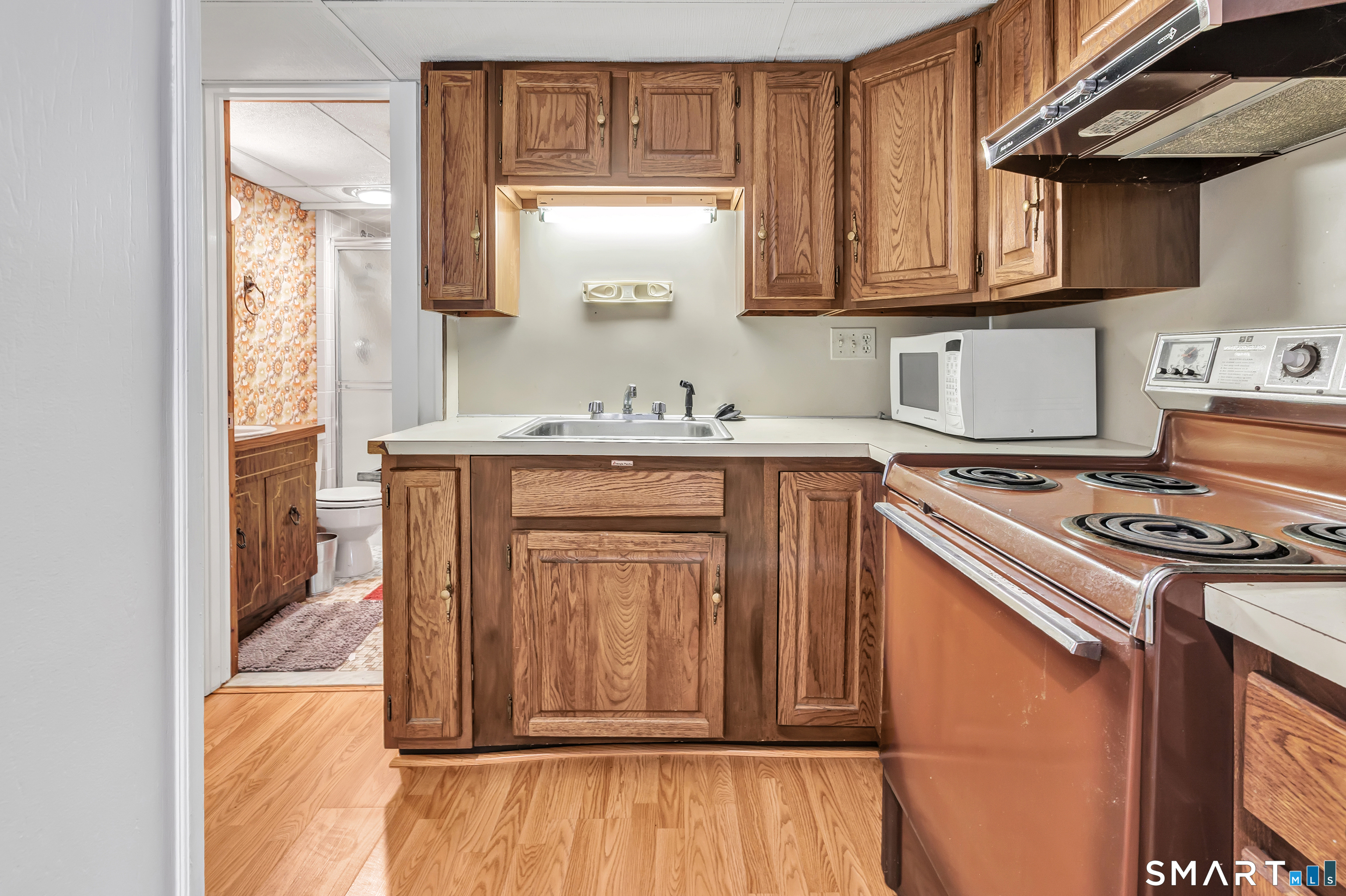 621 Onondaga Lane Unit #B photo 36