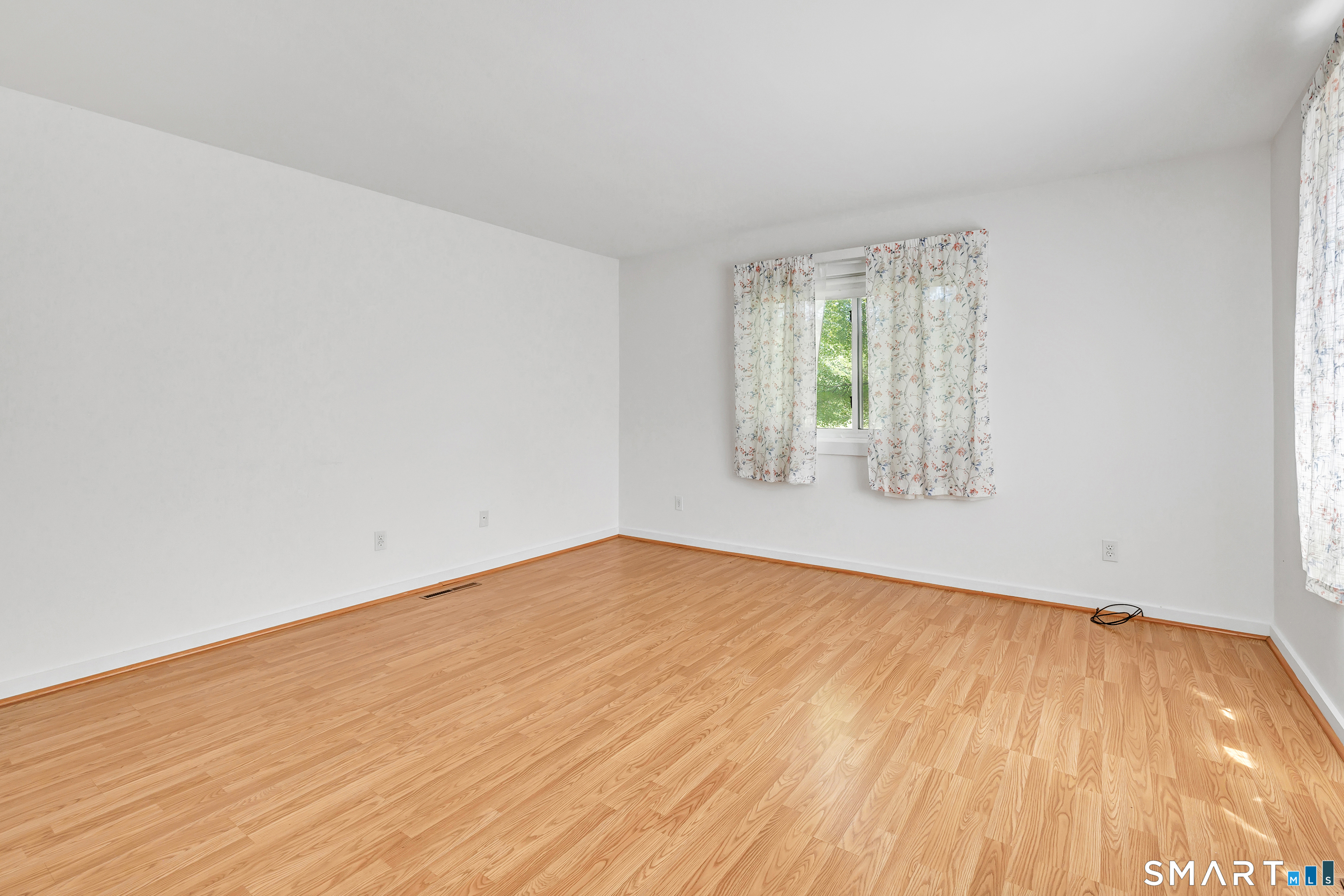 621 Onondaga Lane Unit #B photo 30