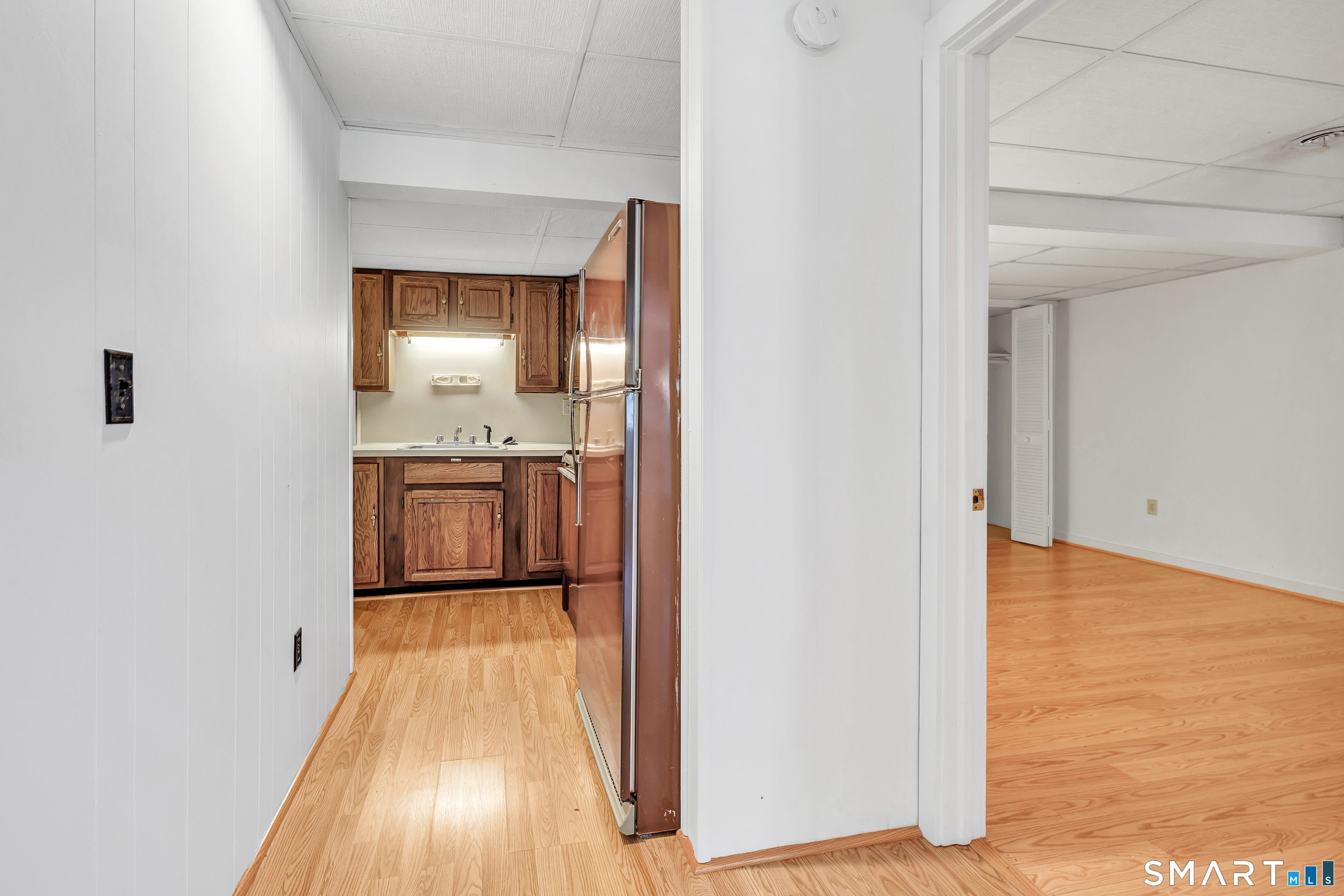 621 Onondaga Lane Unit #B photo 32
