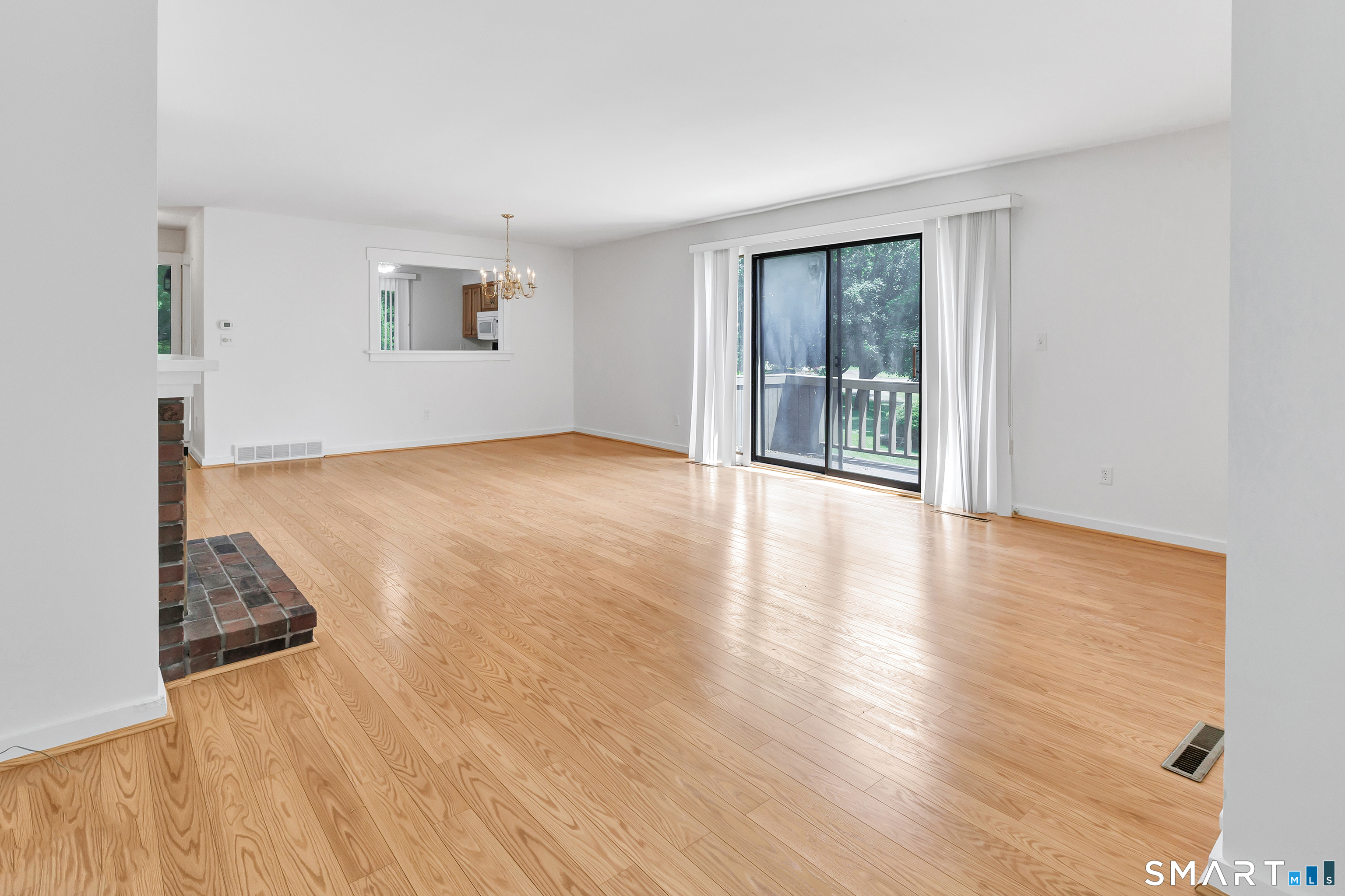 621 Onondaga Lane Unit #B photo 10