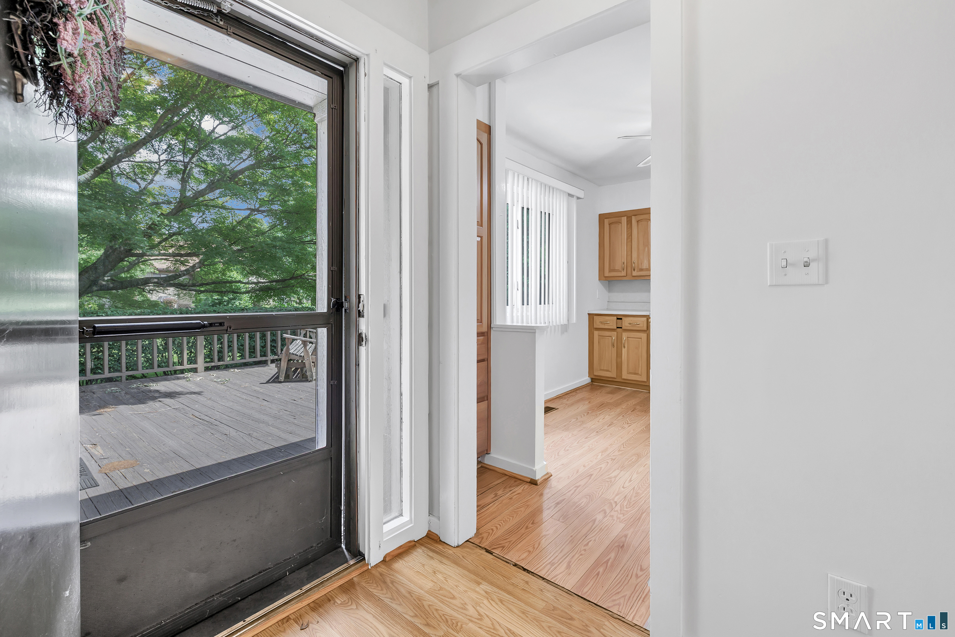 621 Onondaga Lane Unit #B photo 23