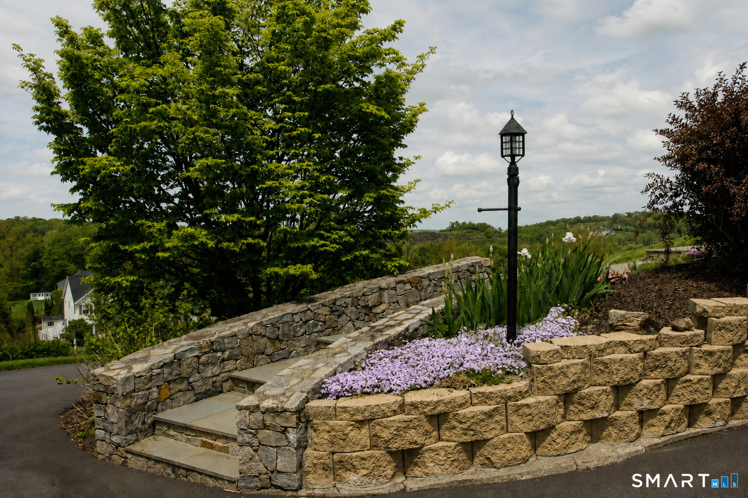 66 Wood Chase Lane photo 3