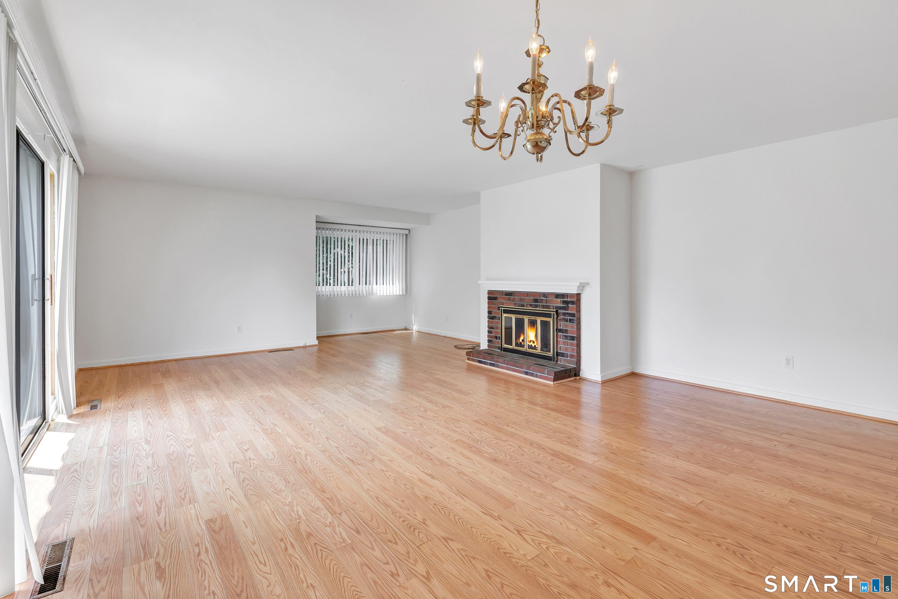 621 Onondaga Lane Unit #B photo 15