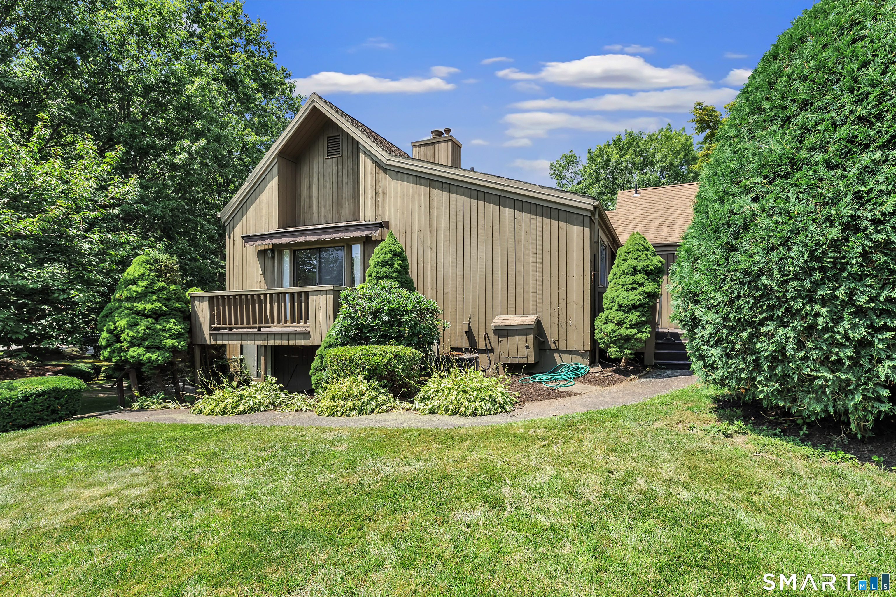 621 Onondaga Lane Unit #B photo 6