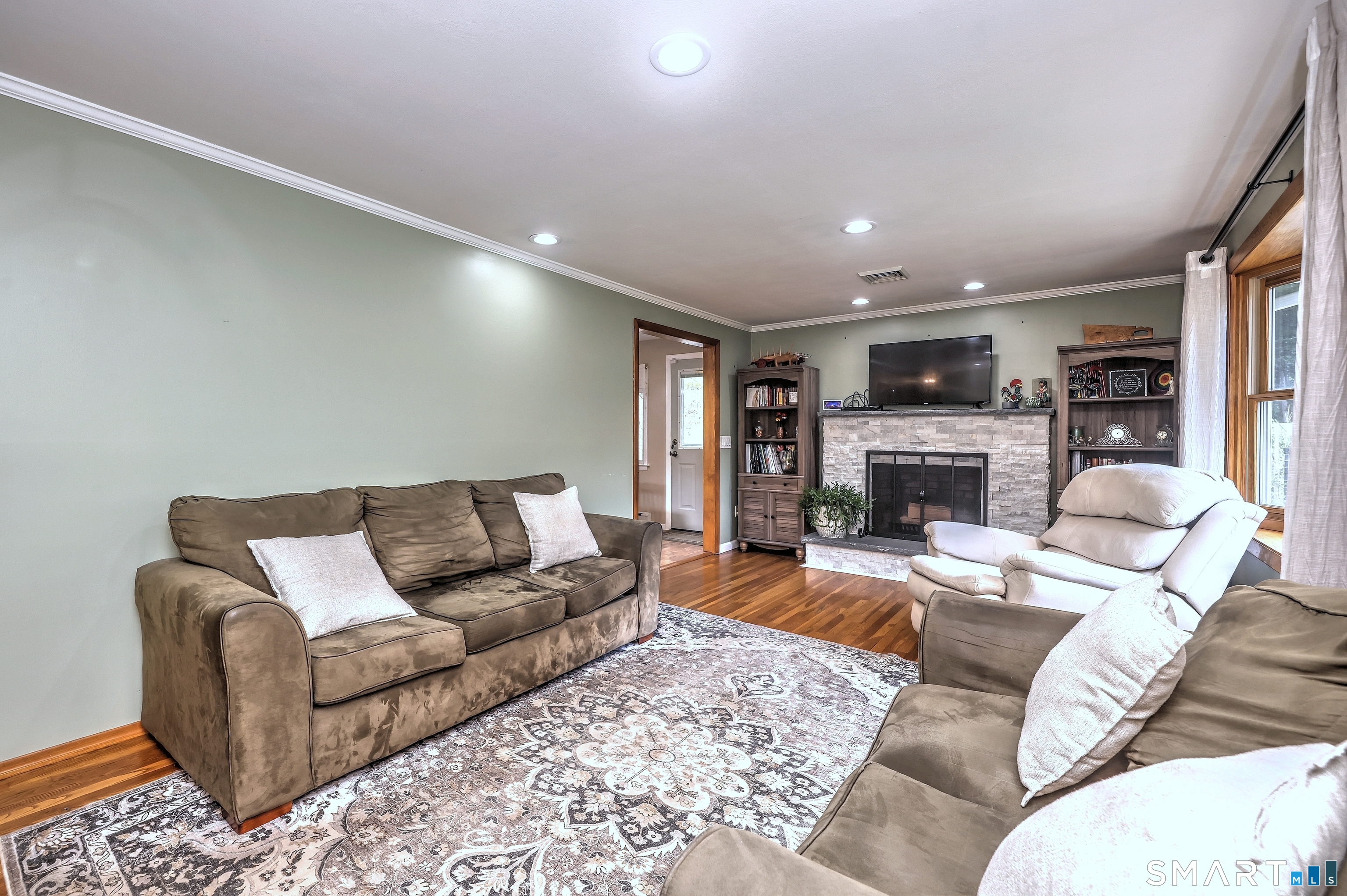 315 Buddington Road photo 10