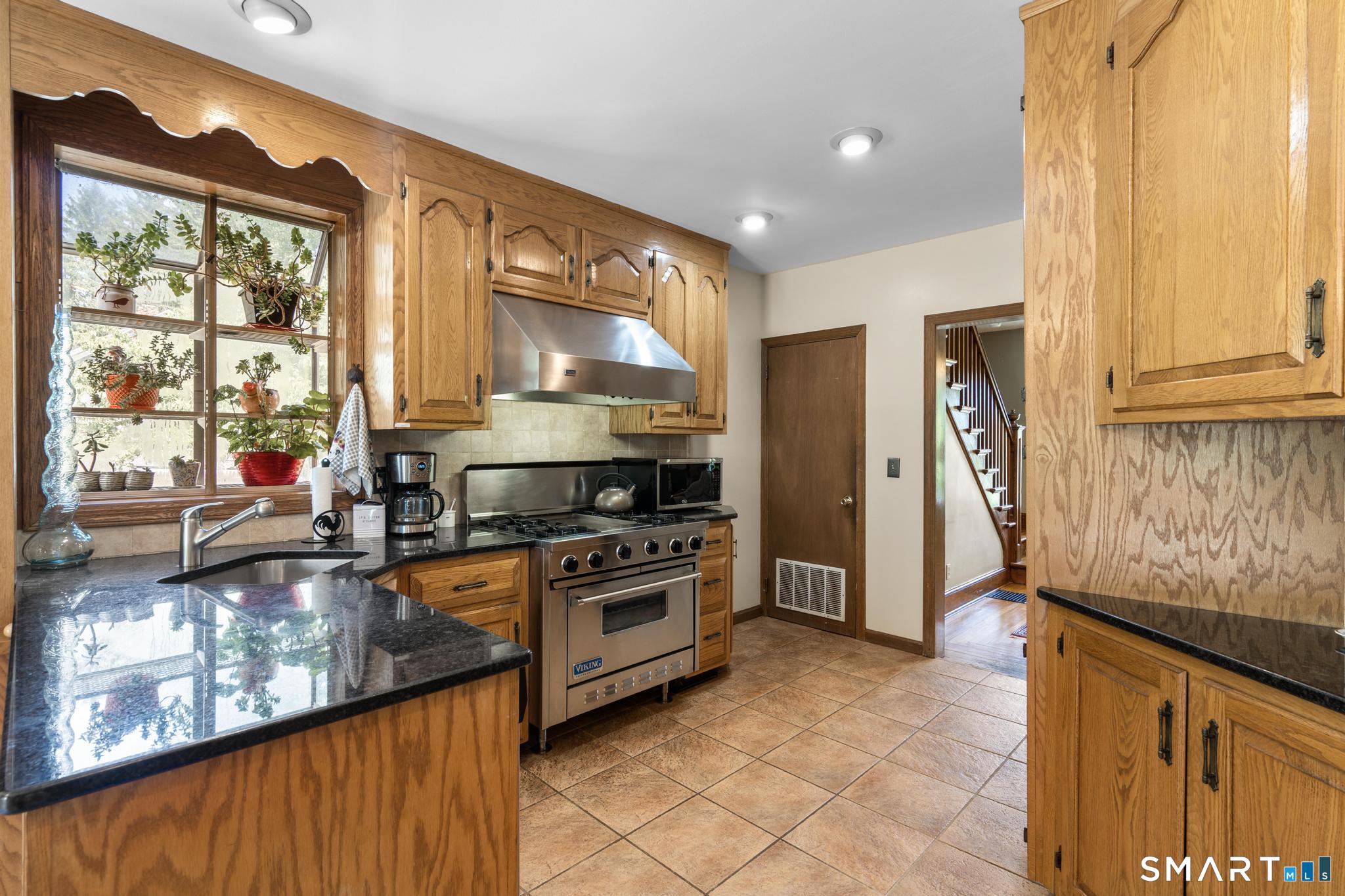 169 River Road photo 20