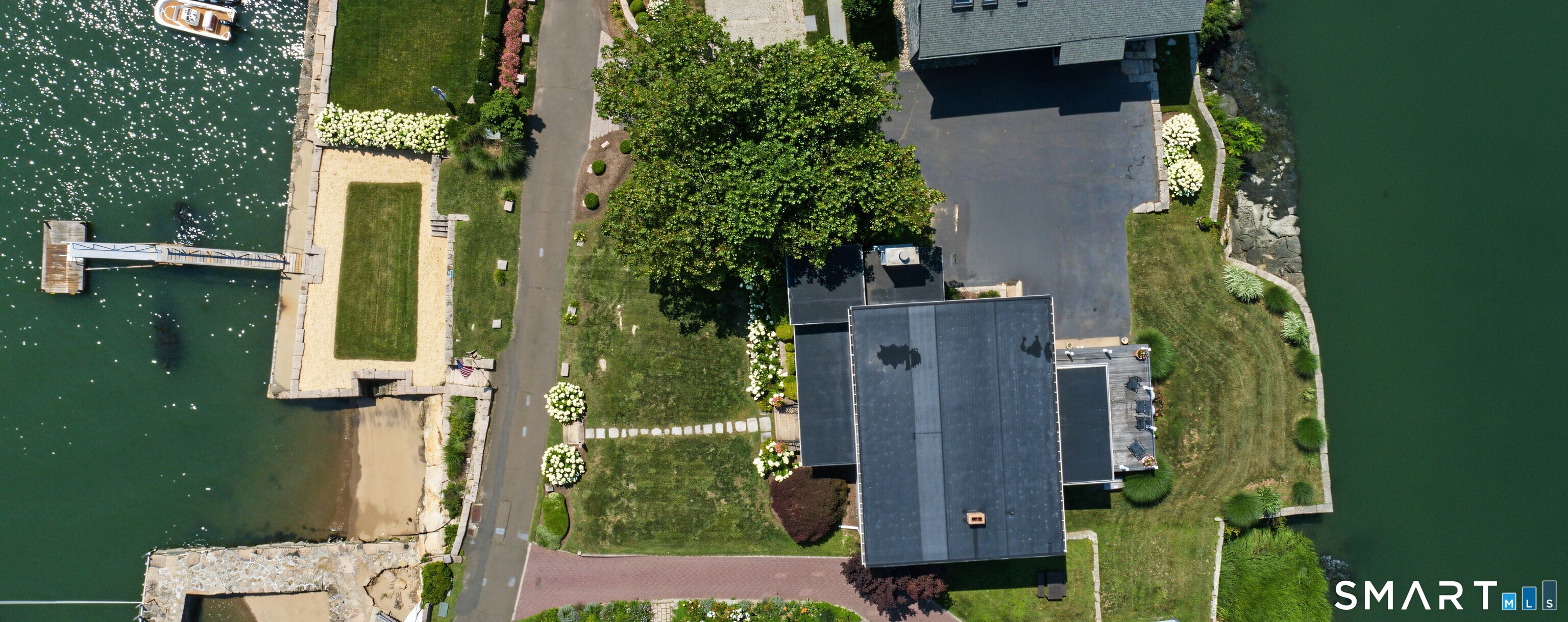 39 Flying Point Road photo 32