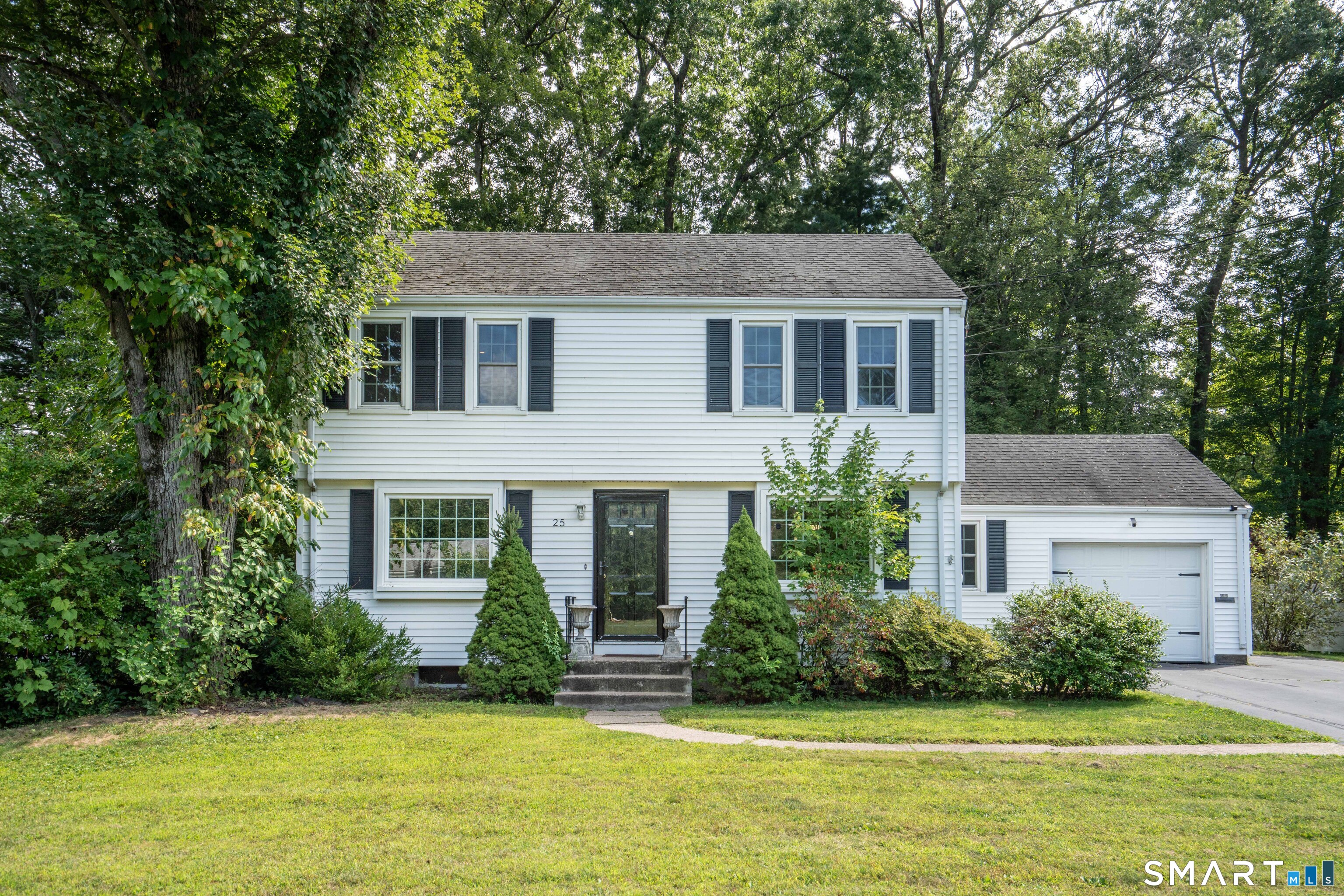 25 Greensview Drive