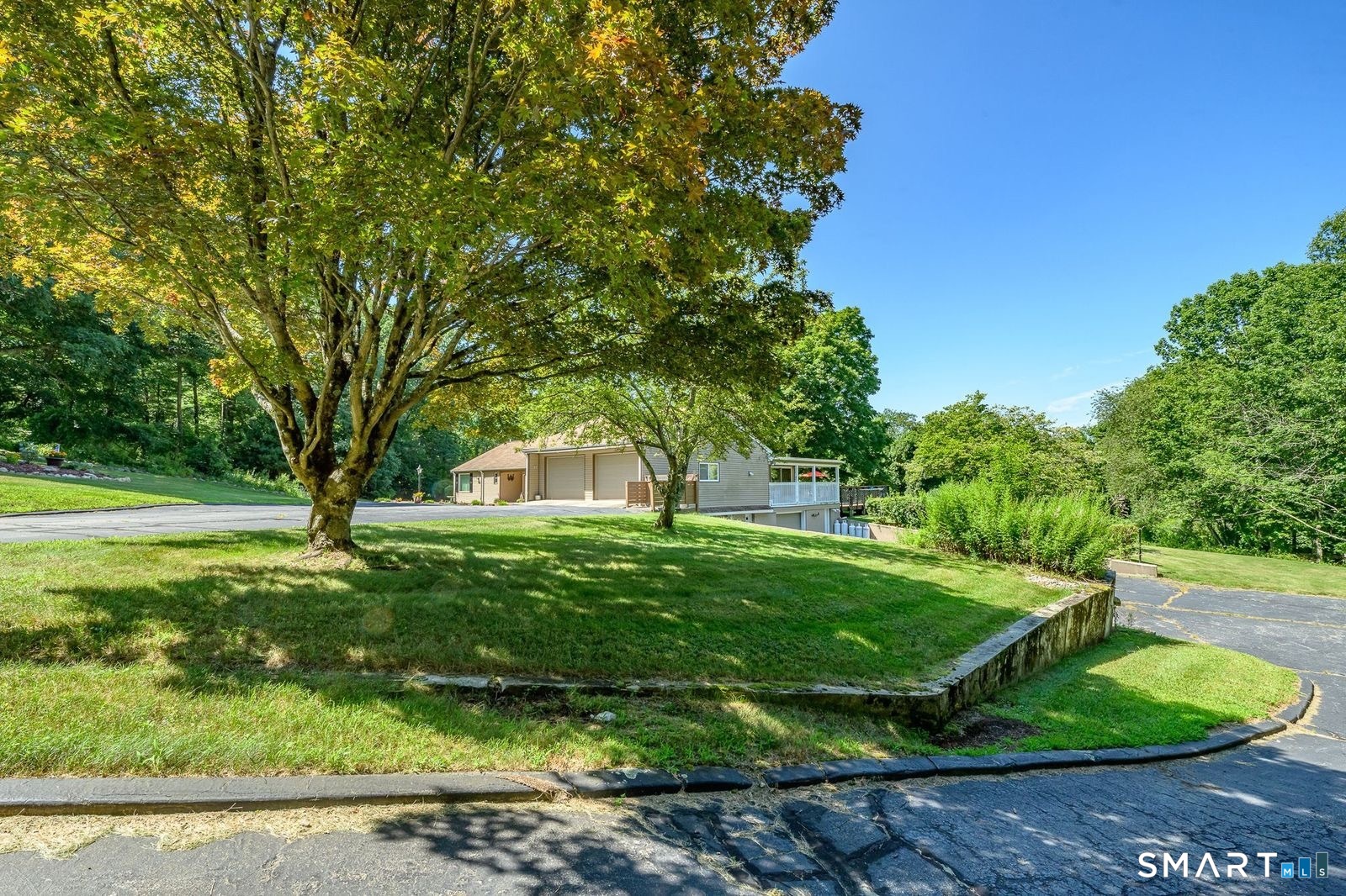 689 Squaw Rock Road photo 10