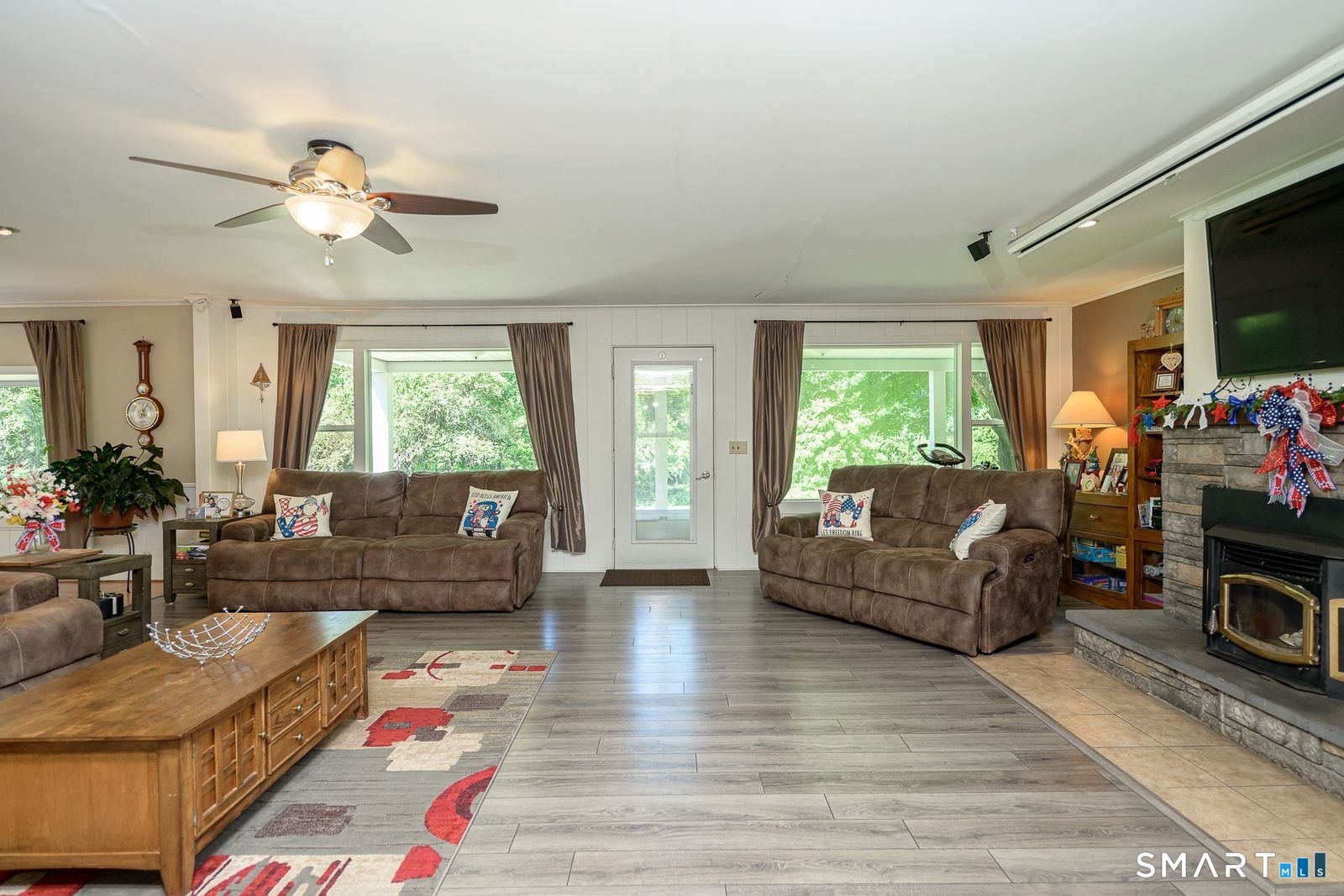 689 Squaw Rock Road photo 13