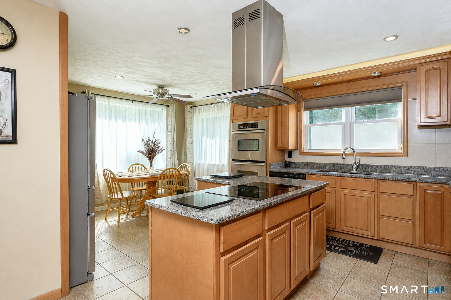 689 Squaw Rock Road photo 17