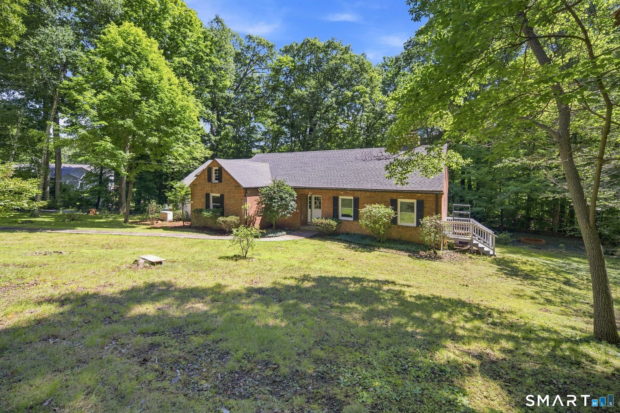40th image of 87 Kenmore Rd, Bloomfield, CT 06002 | MLS# 24198117