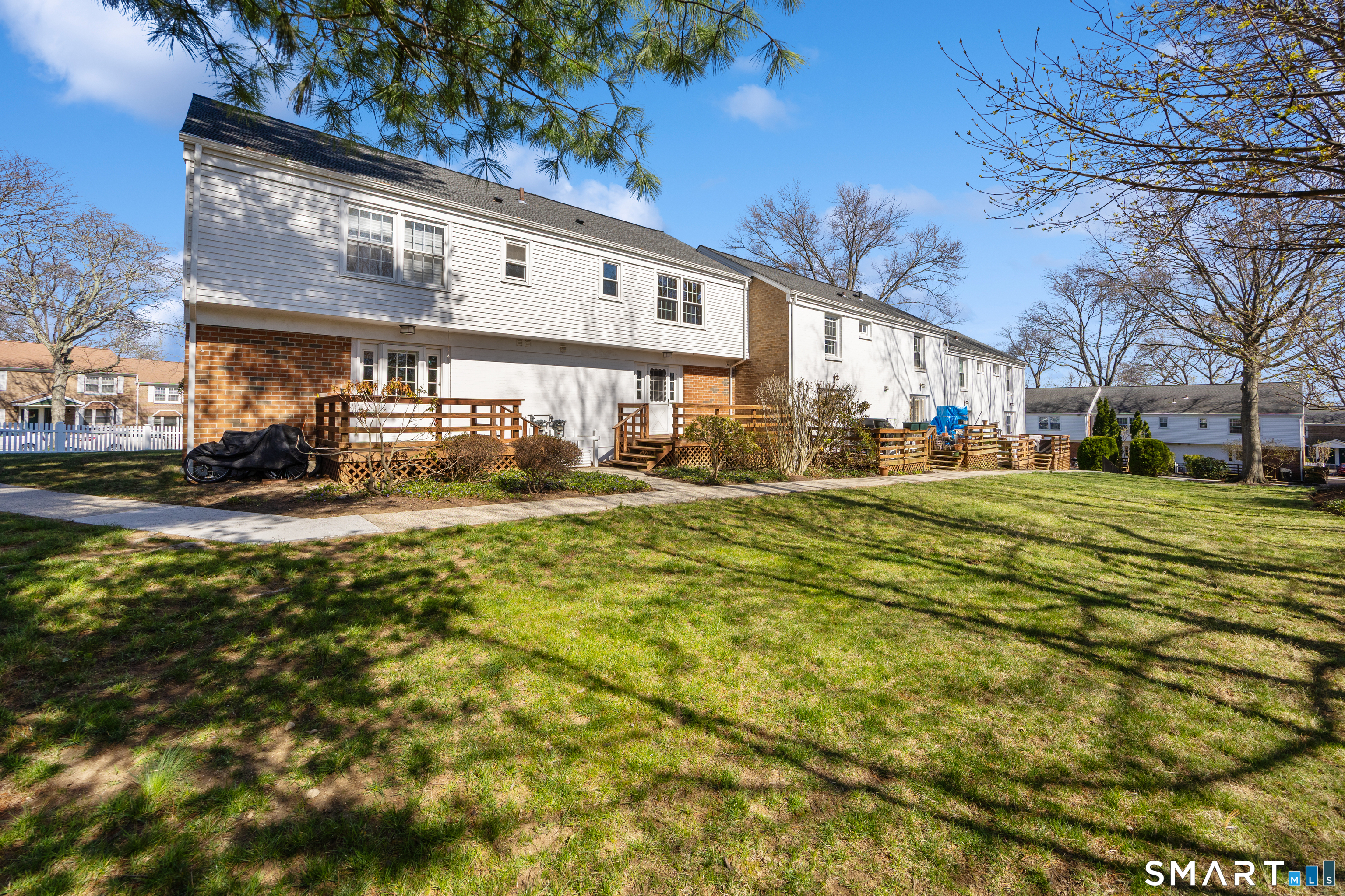 245 Sunnyridge Avenue  Unit #1 photo 3