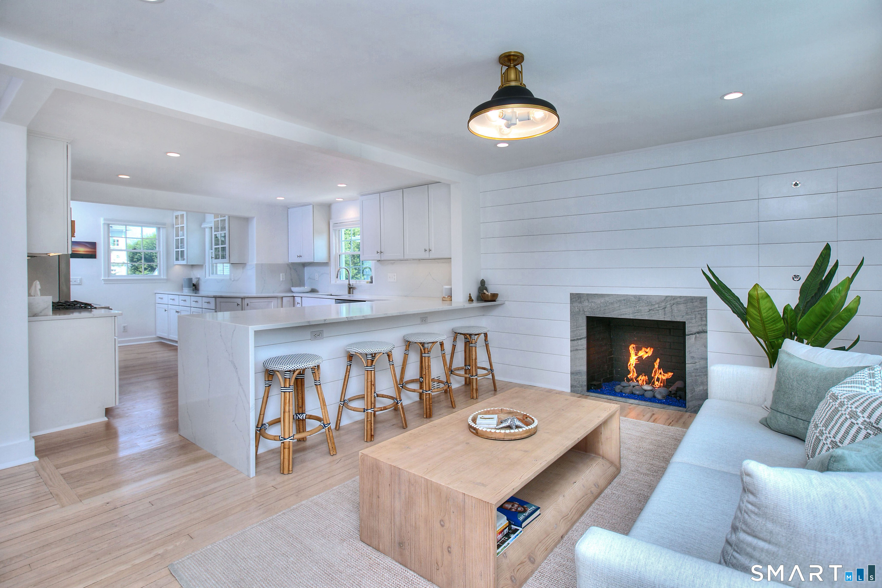 537 Penfield Road photo 3