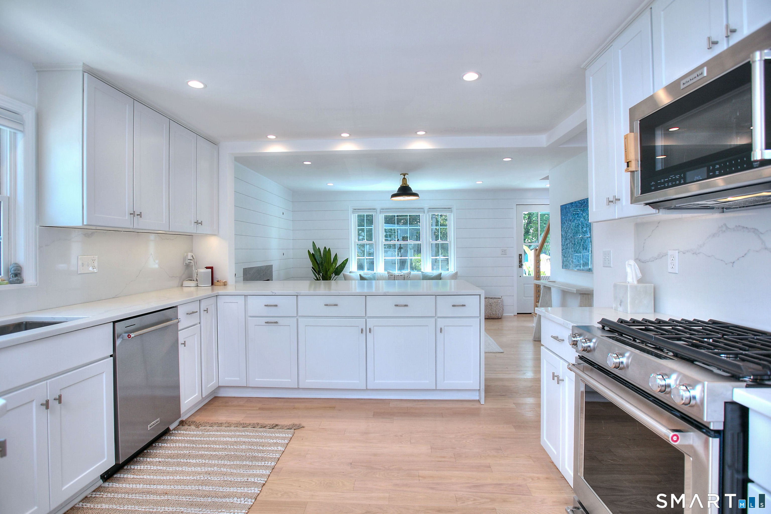 537 Penfield Road photo 8