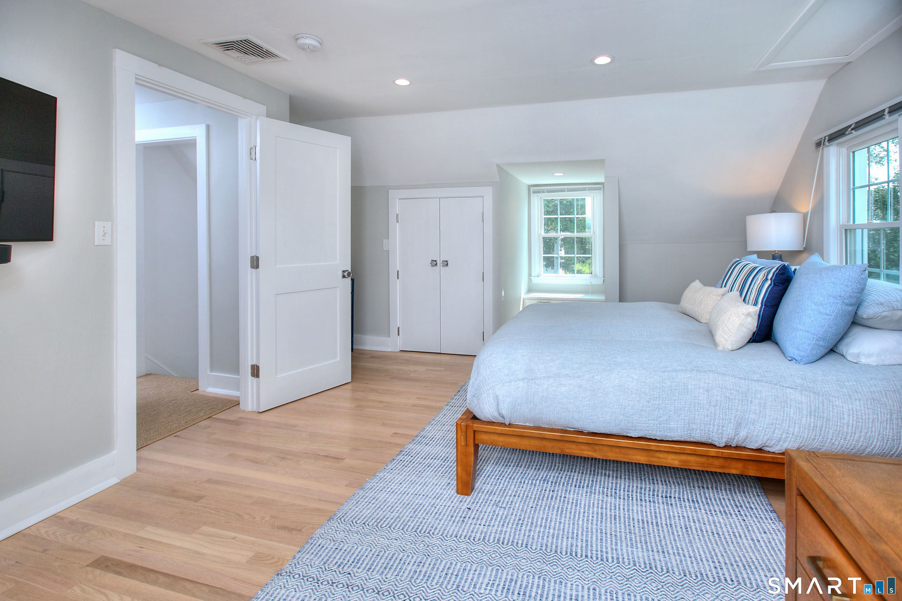 537 Penfield Road photo 24