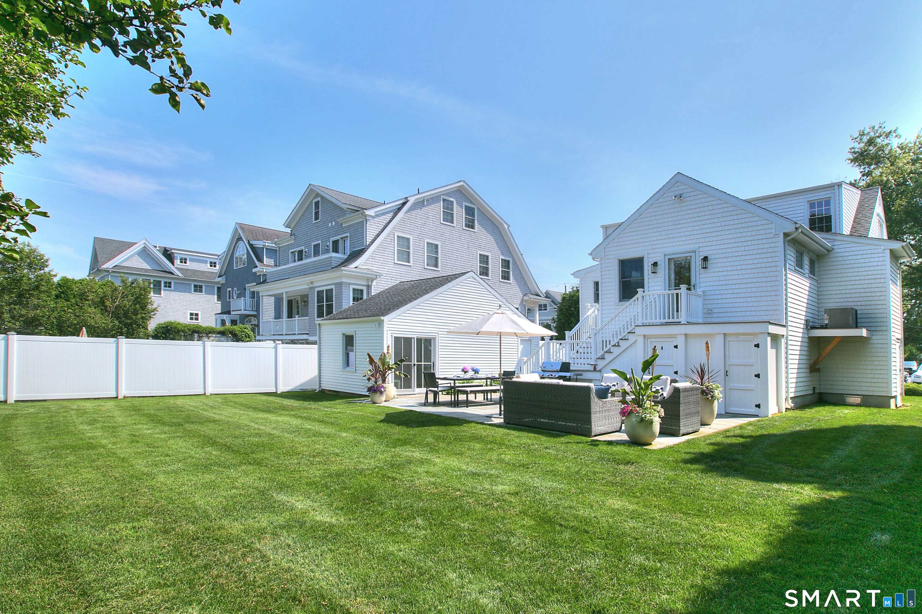 537 Penfield Road photo 35