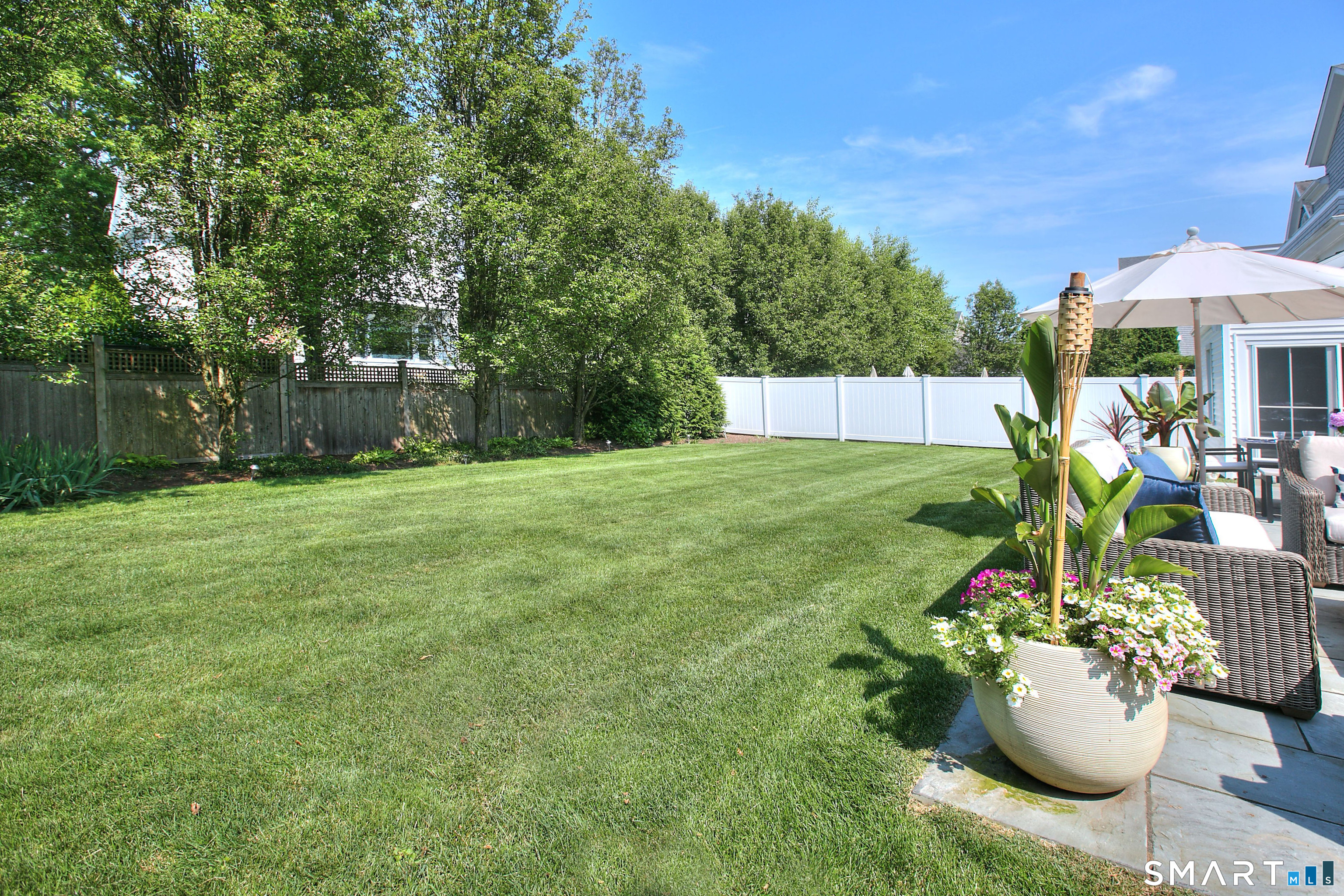 537 Penfield Road photo 36