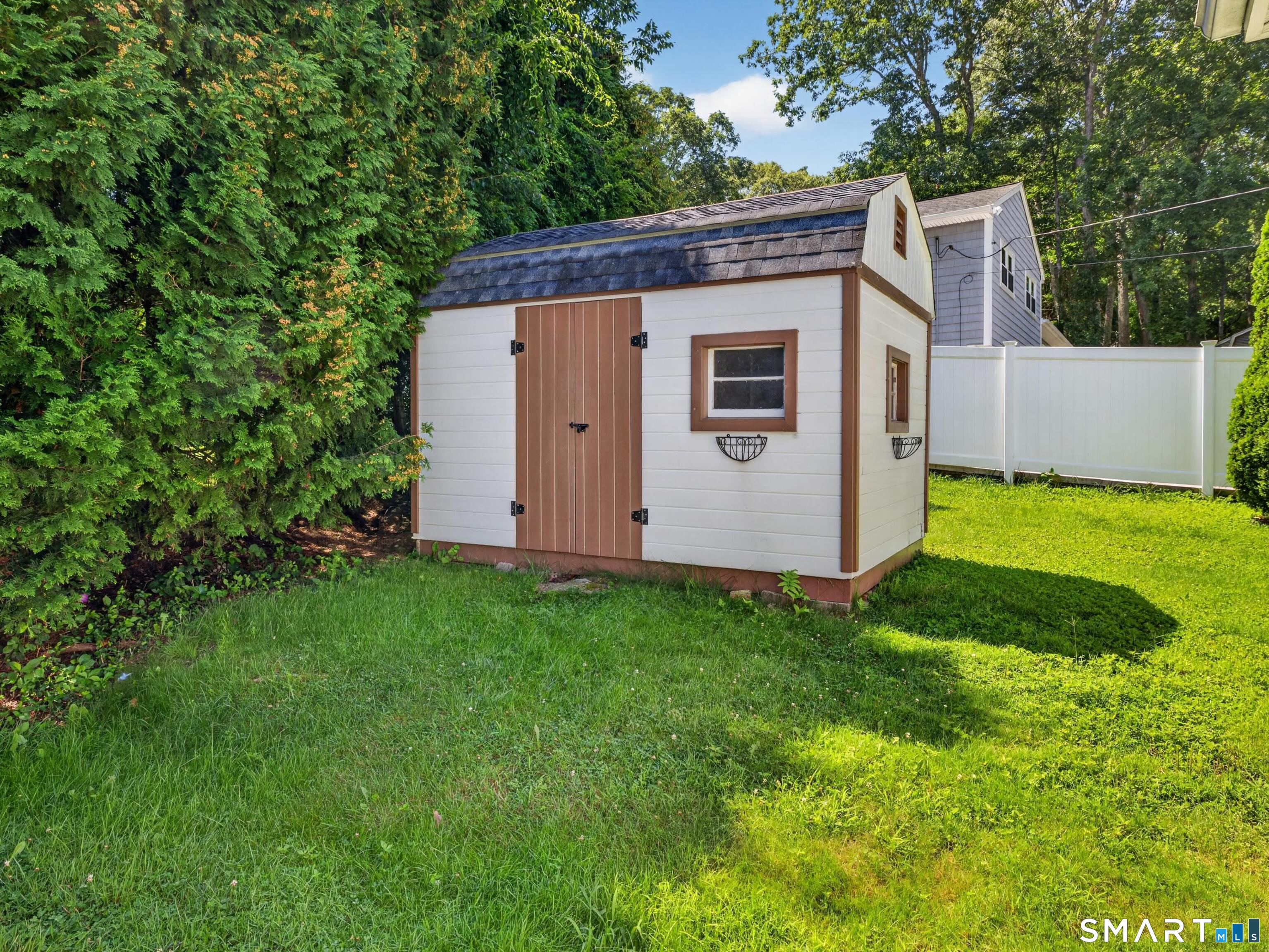 17 Sycamore Road photo 30