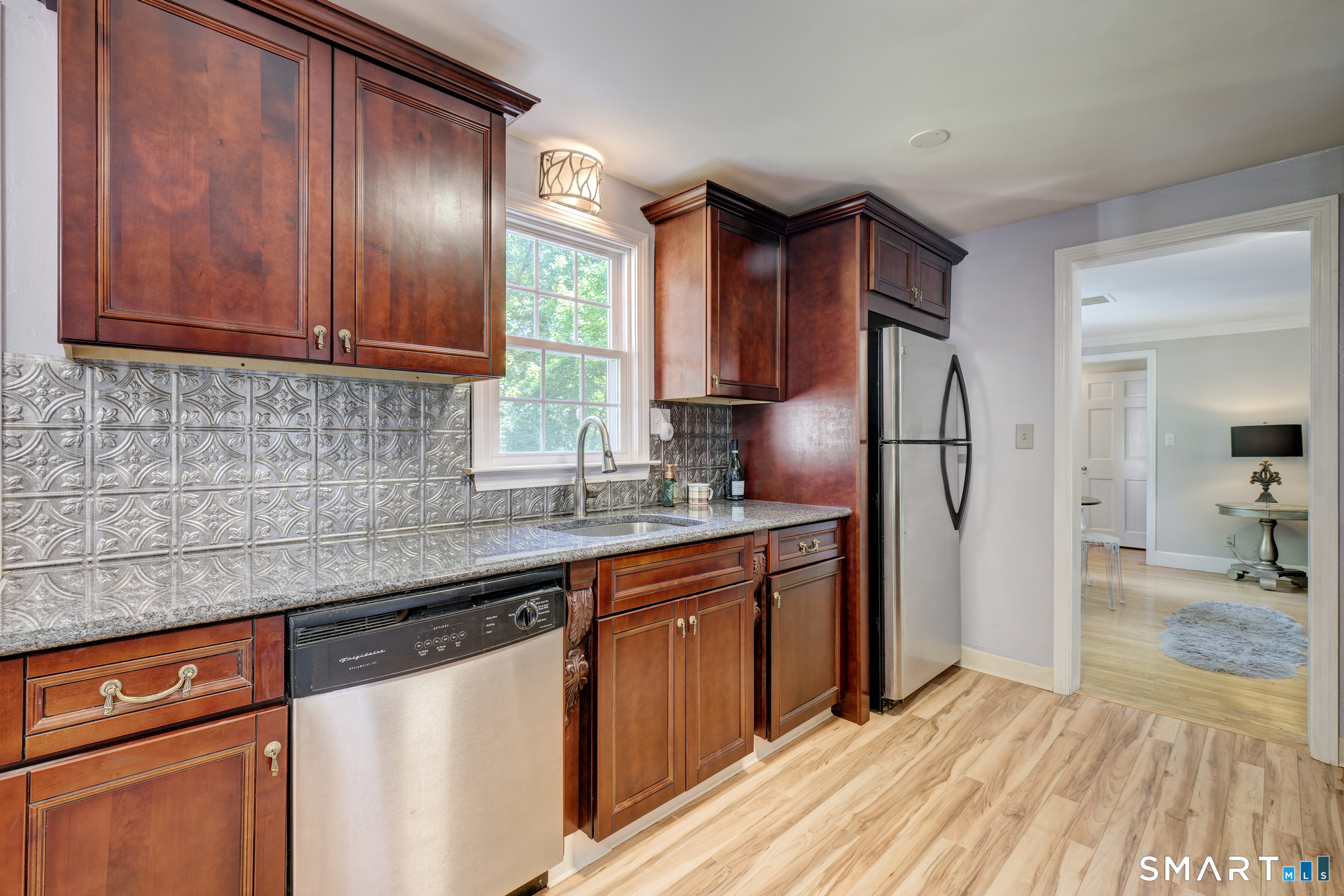 236 Ridgewood Road photo 8