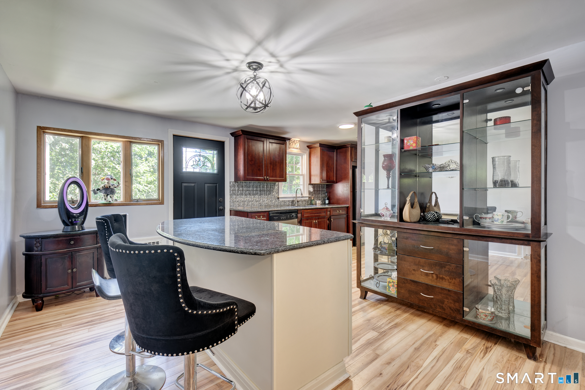 236 Ridgewood Road photo 12