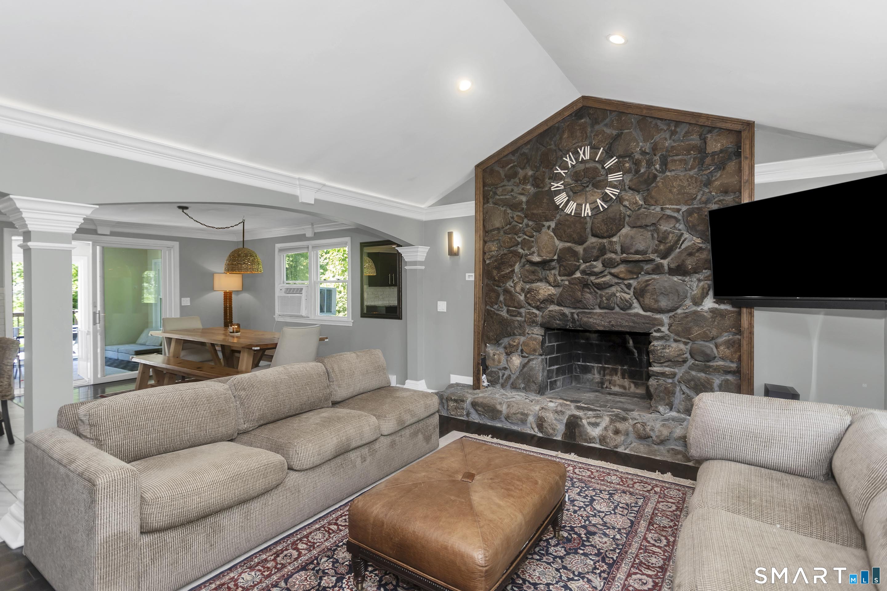 63 Stoughton Road photo 5