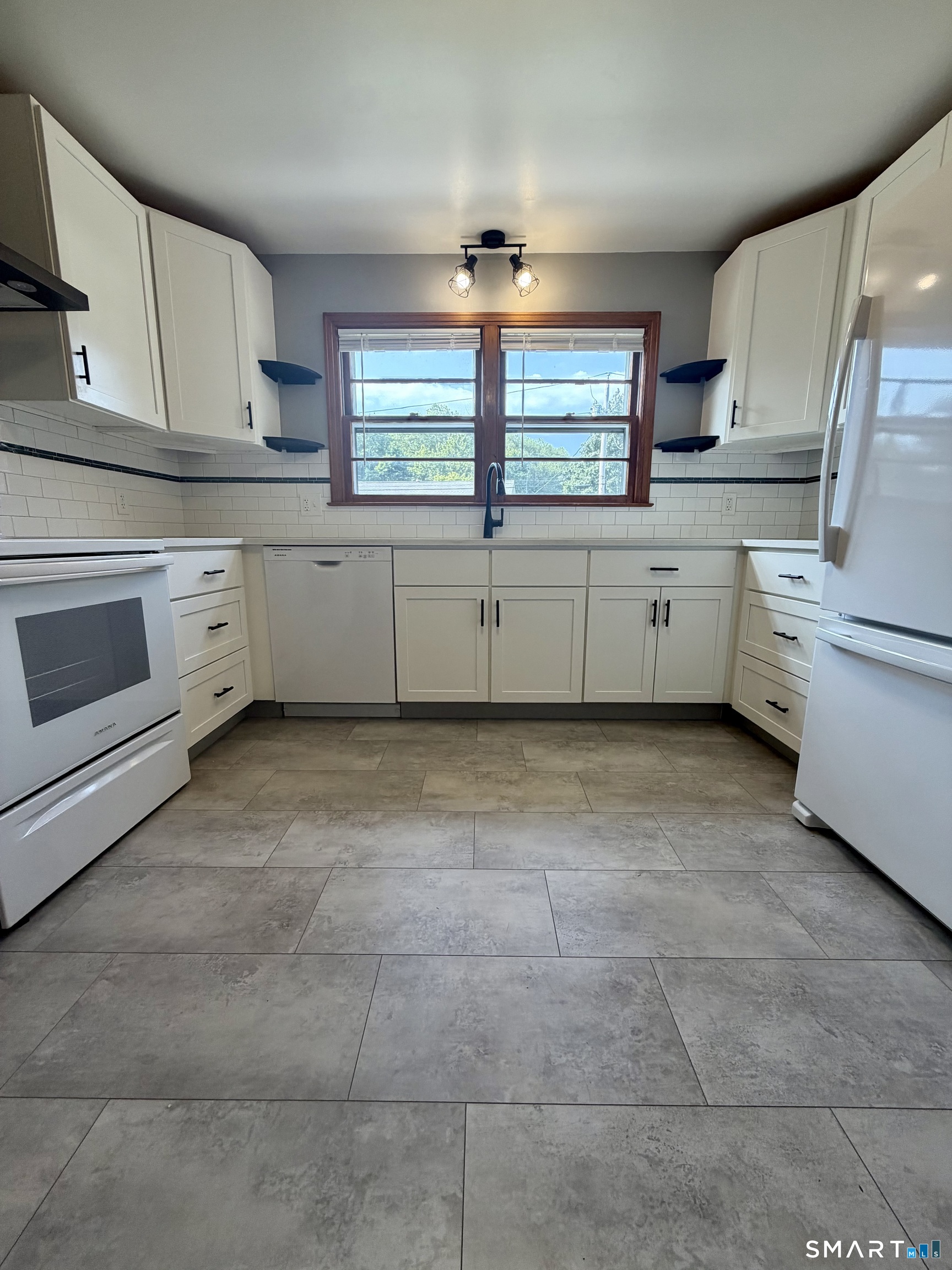 110 Collett Street photo 2