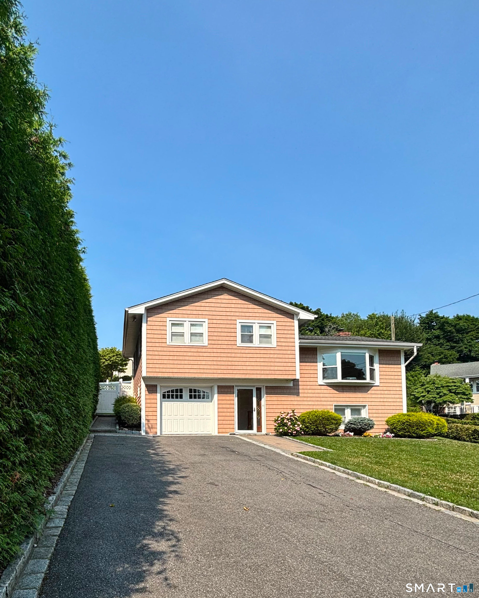 120 Pilgrim Drive, Greenwich, Connecticut photo 3