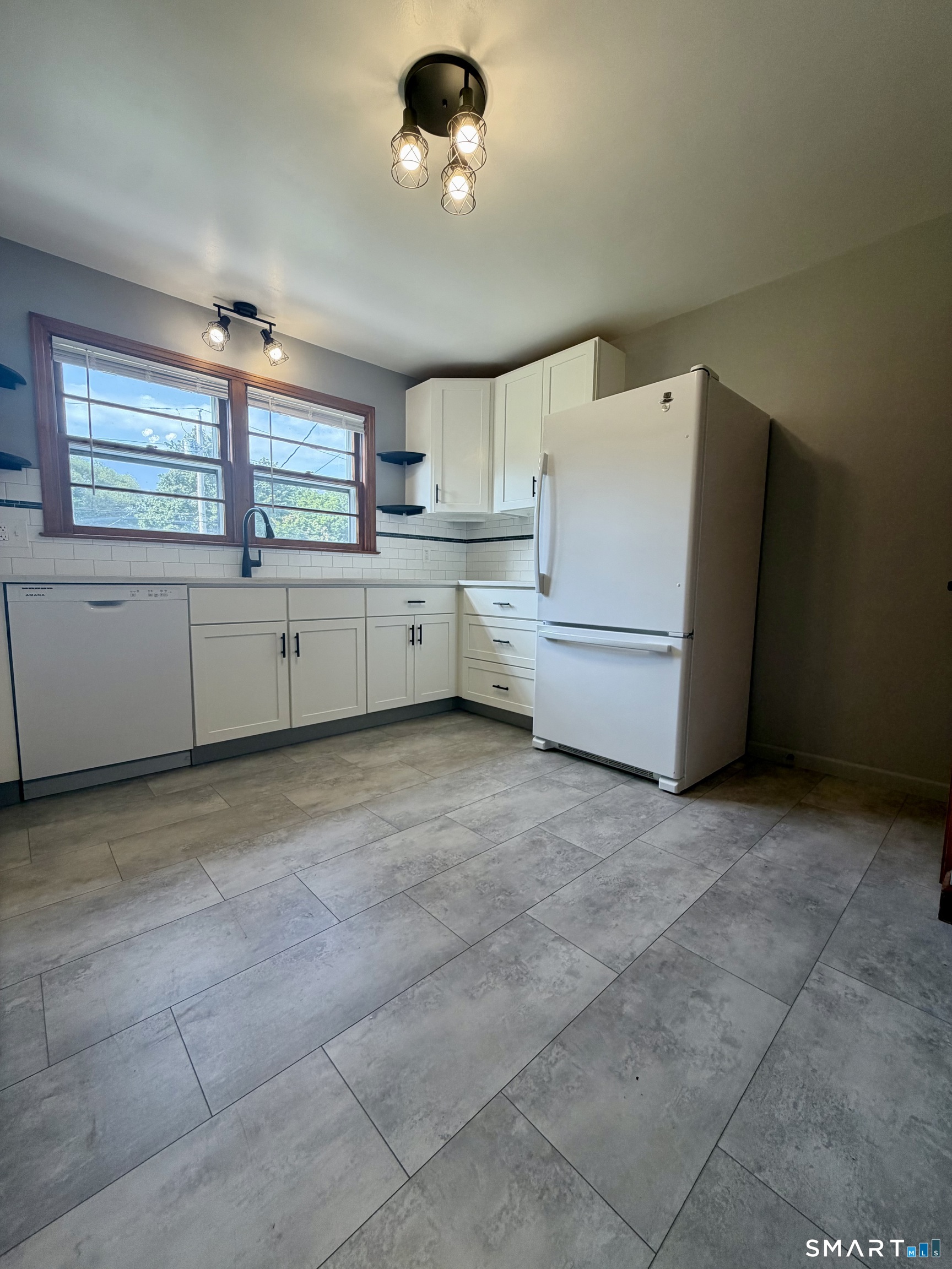 110 Collett Street photo 4
