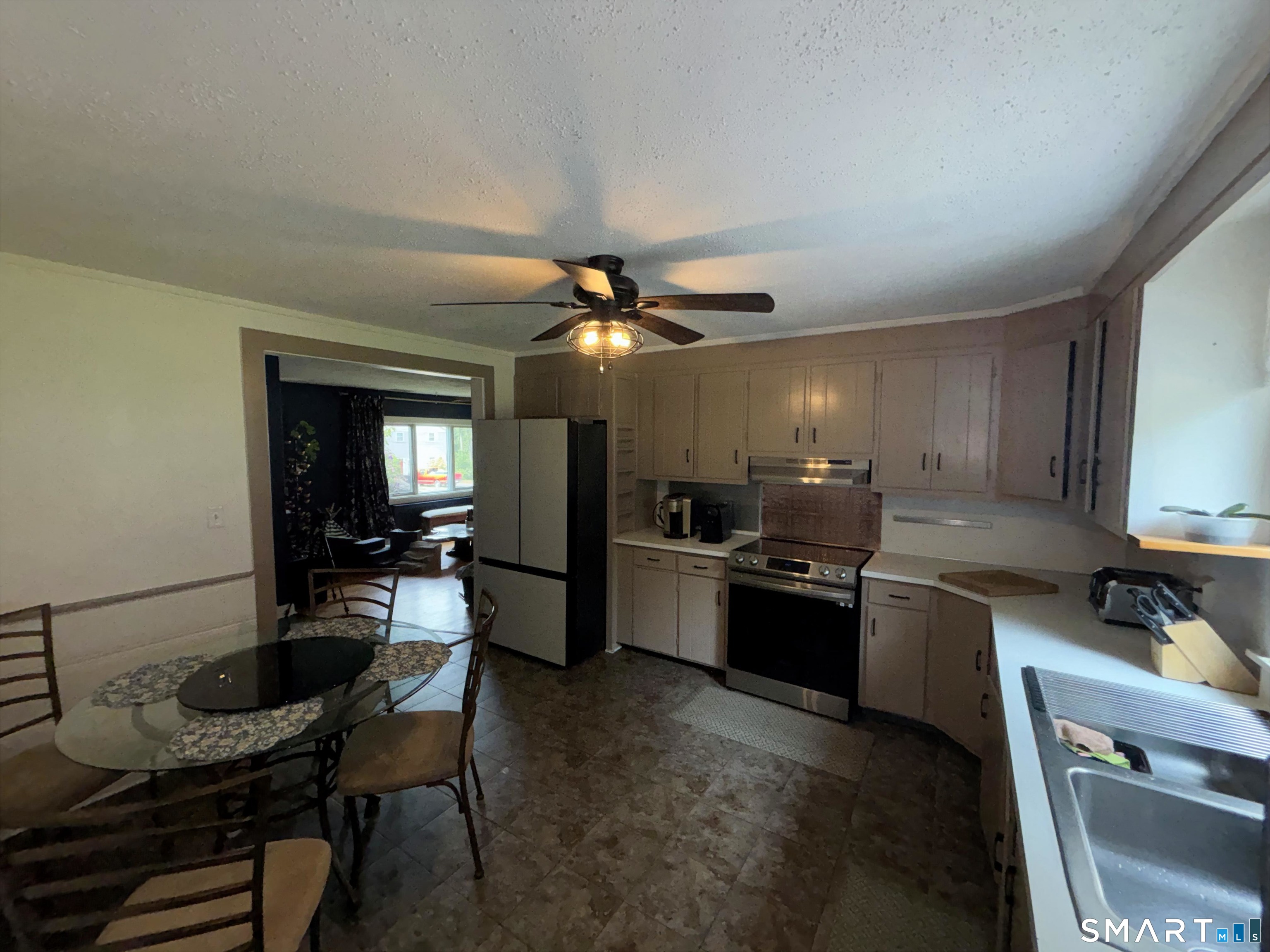 146 Concord Street photo 10