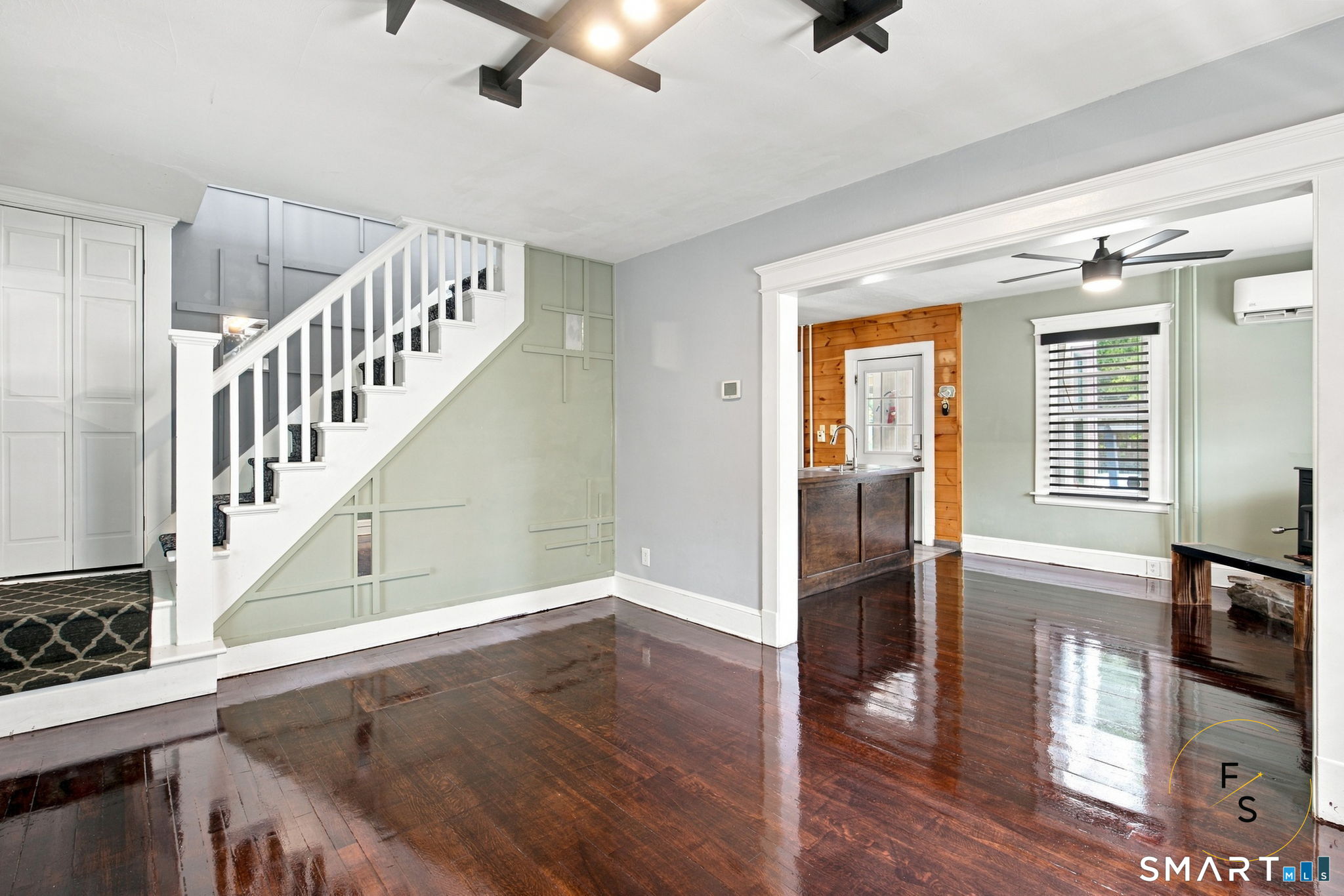 315 Frost Road photo 6