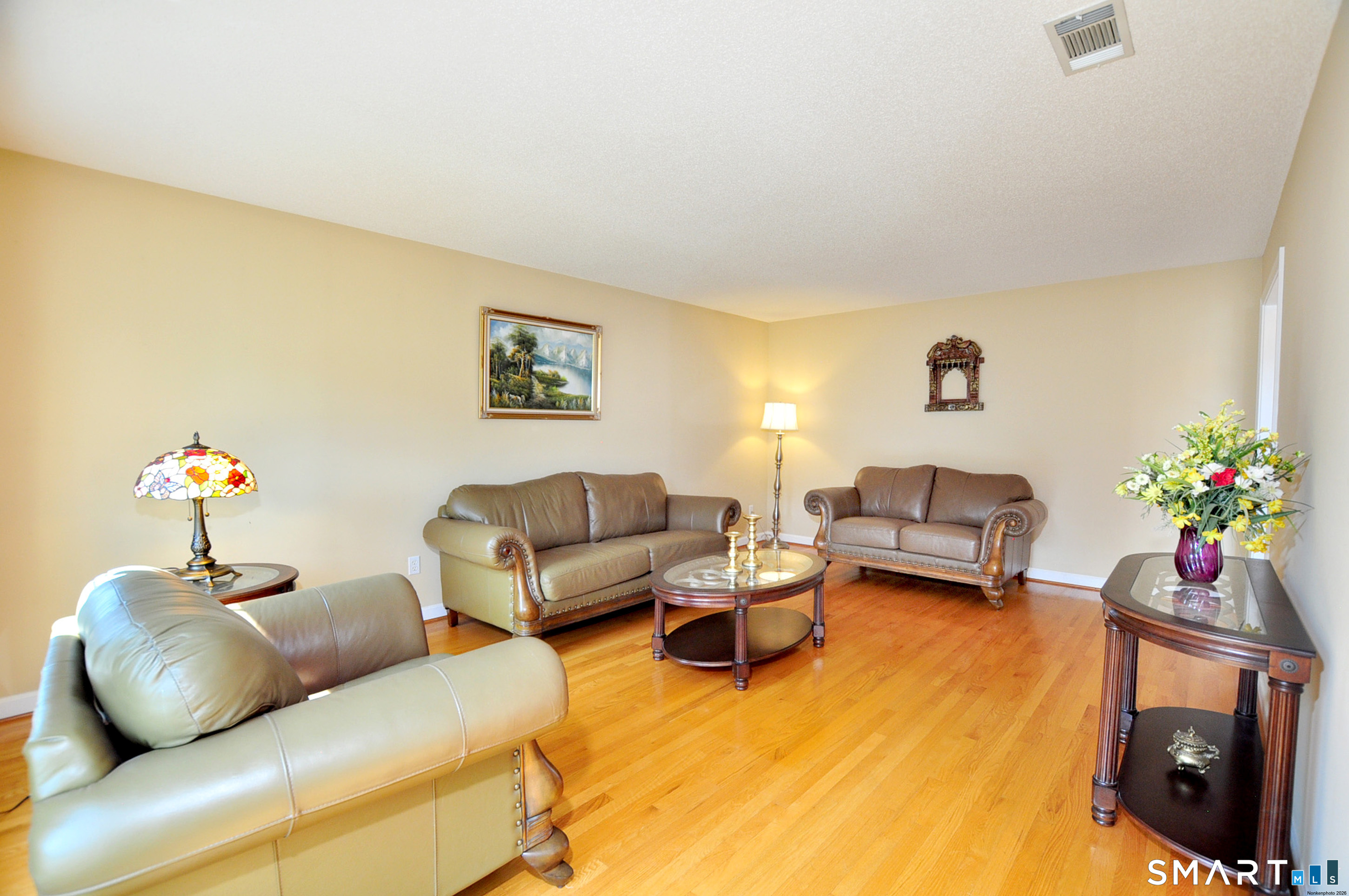 87 Gilbert Lane photo 5