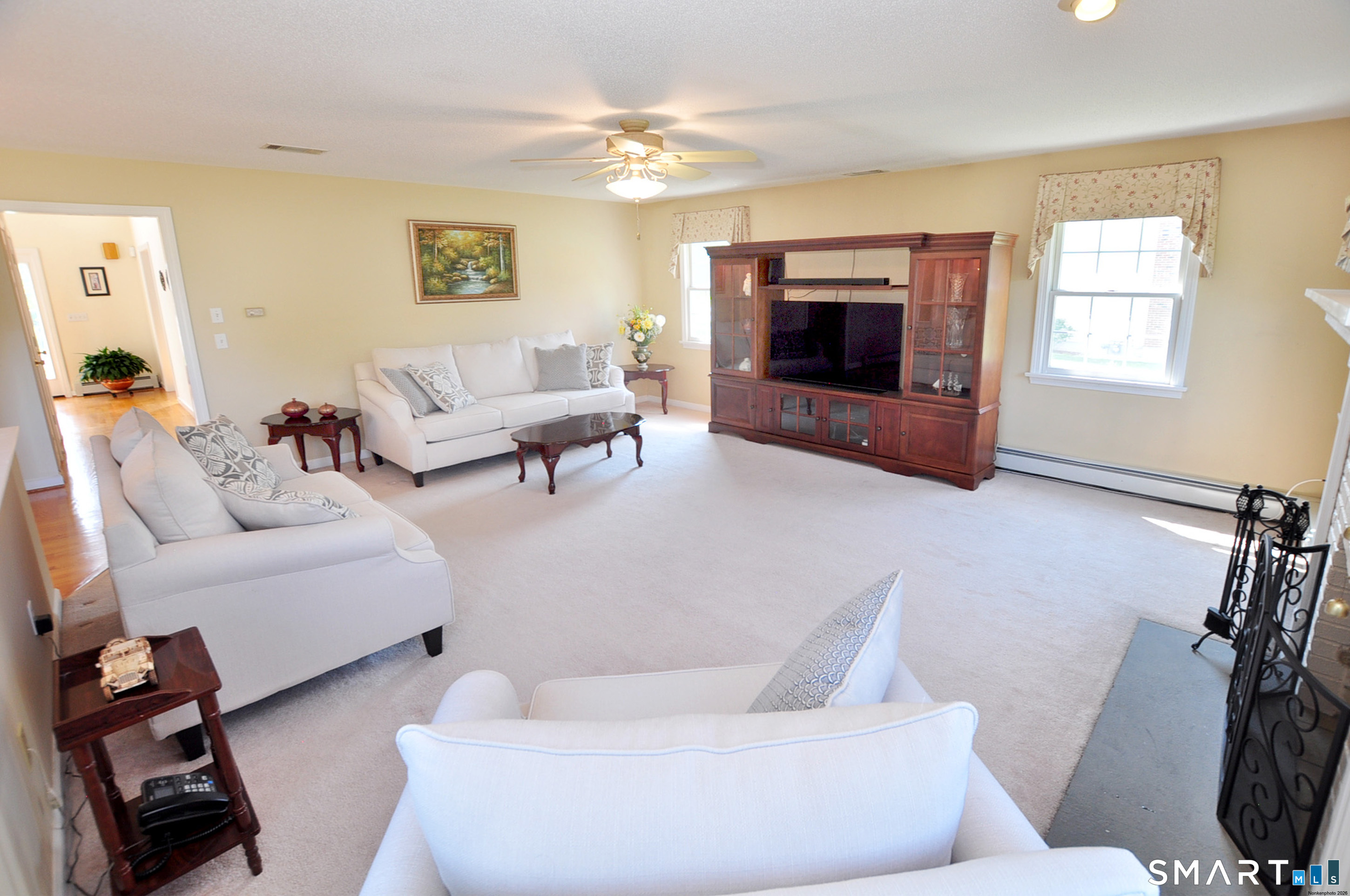 87 Gilbert Lane photo 9