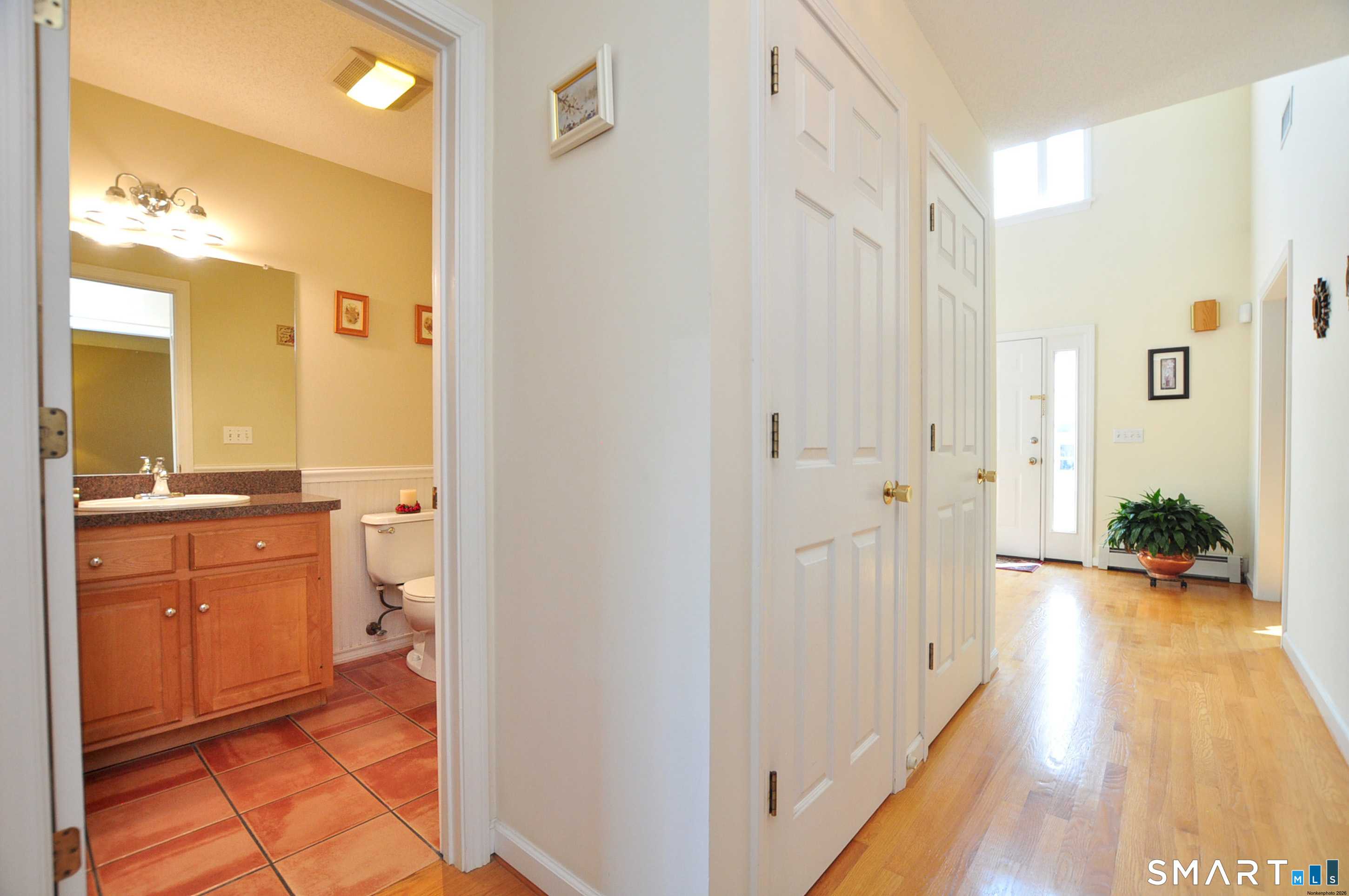 87 Gilbert Lane photo 23