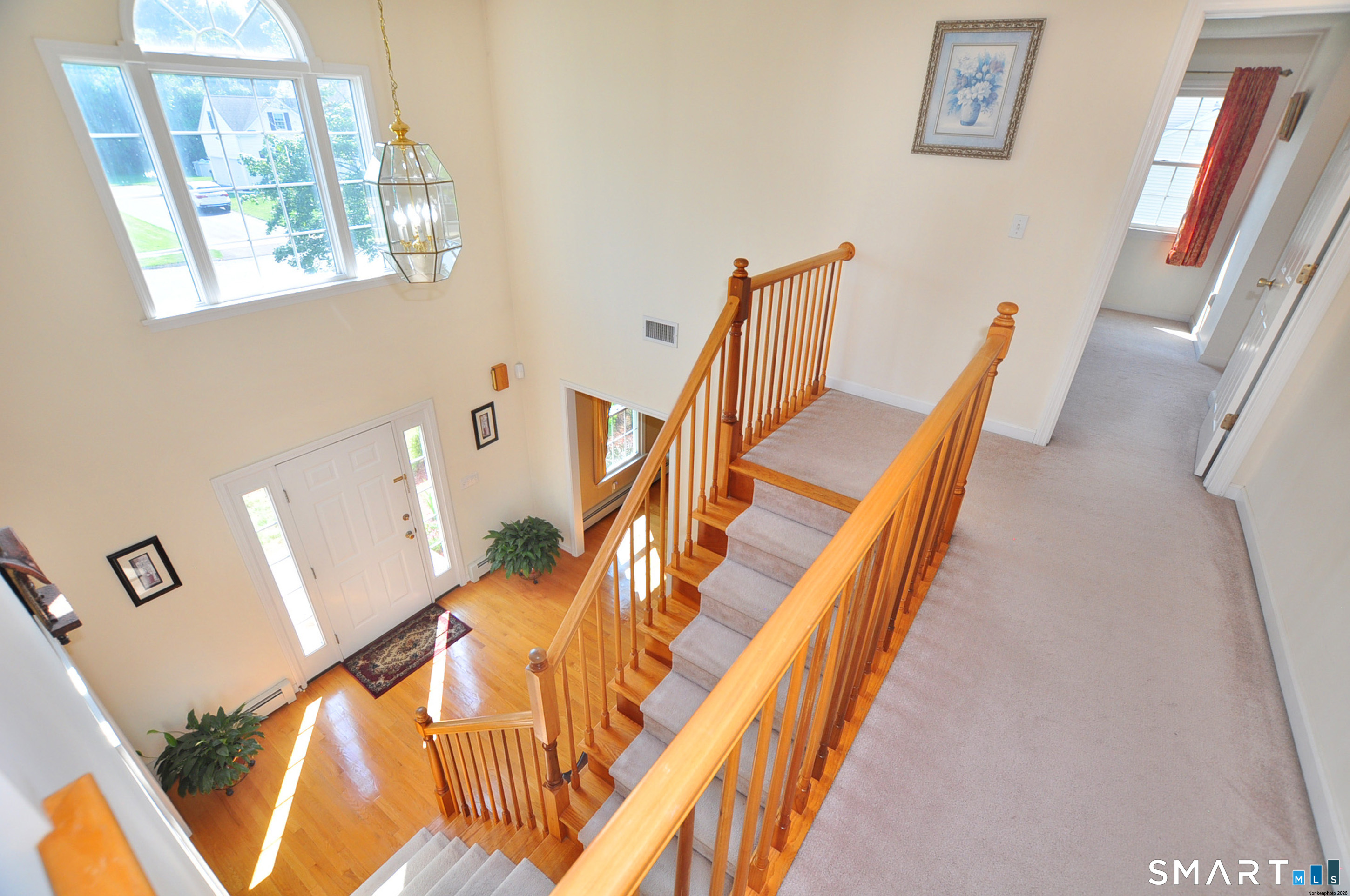 87 Gilbert Lane photo 25